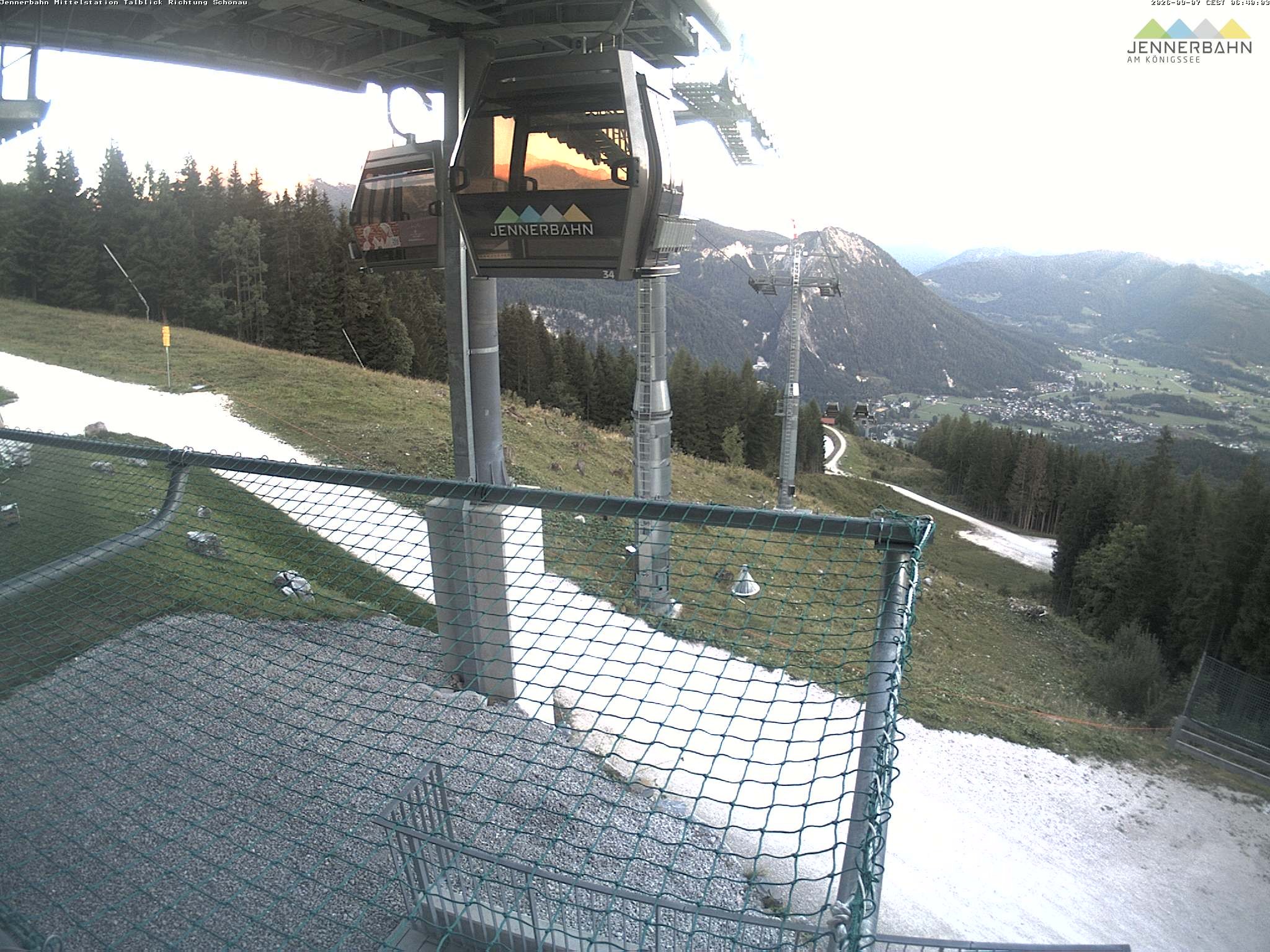 Archiv Foto Webcam Blick von der Mittelstation der Jennerbahn