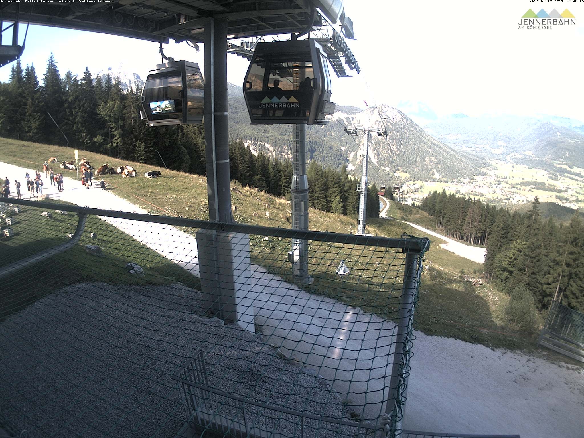 Archiv Foto Webcam Blick von der Mittelstation der Jennerbahn