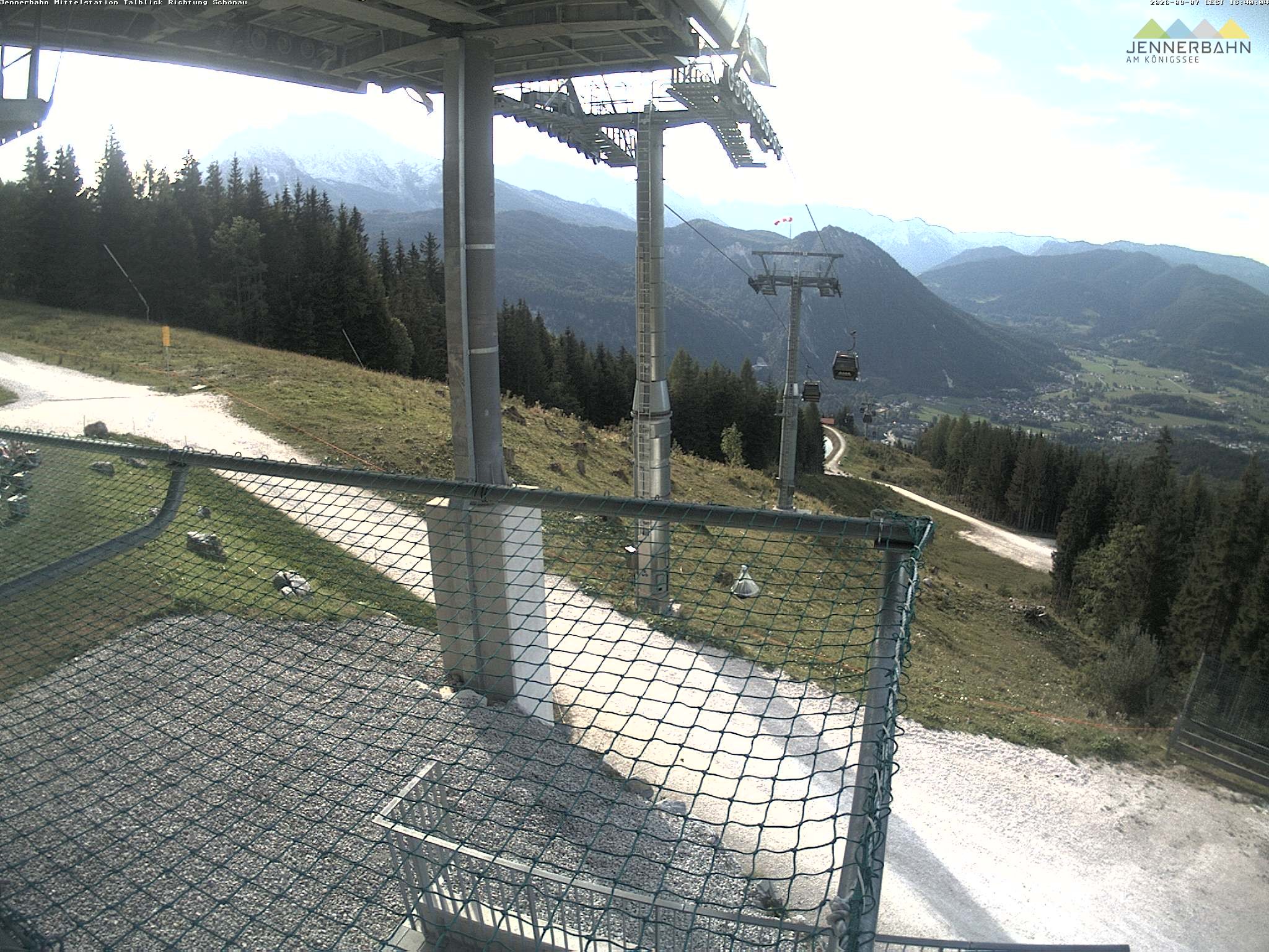 Archiv Foto Webcam Blick von der Mittelstation der Jennerbahn