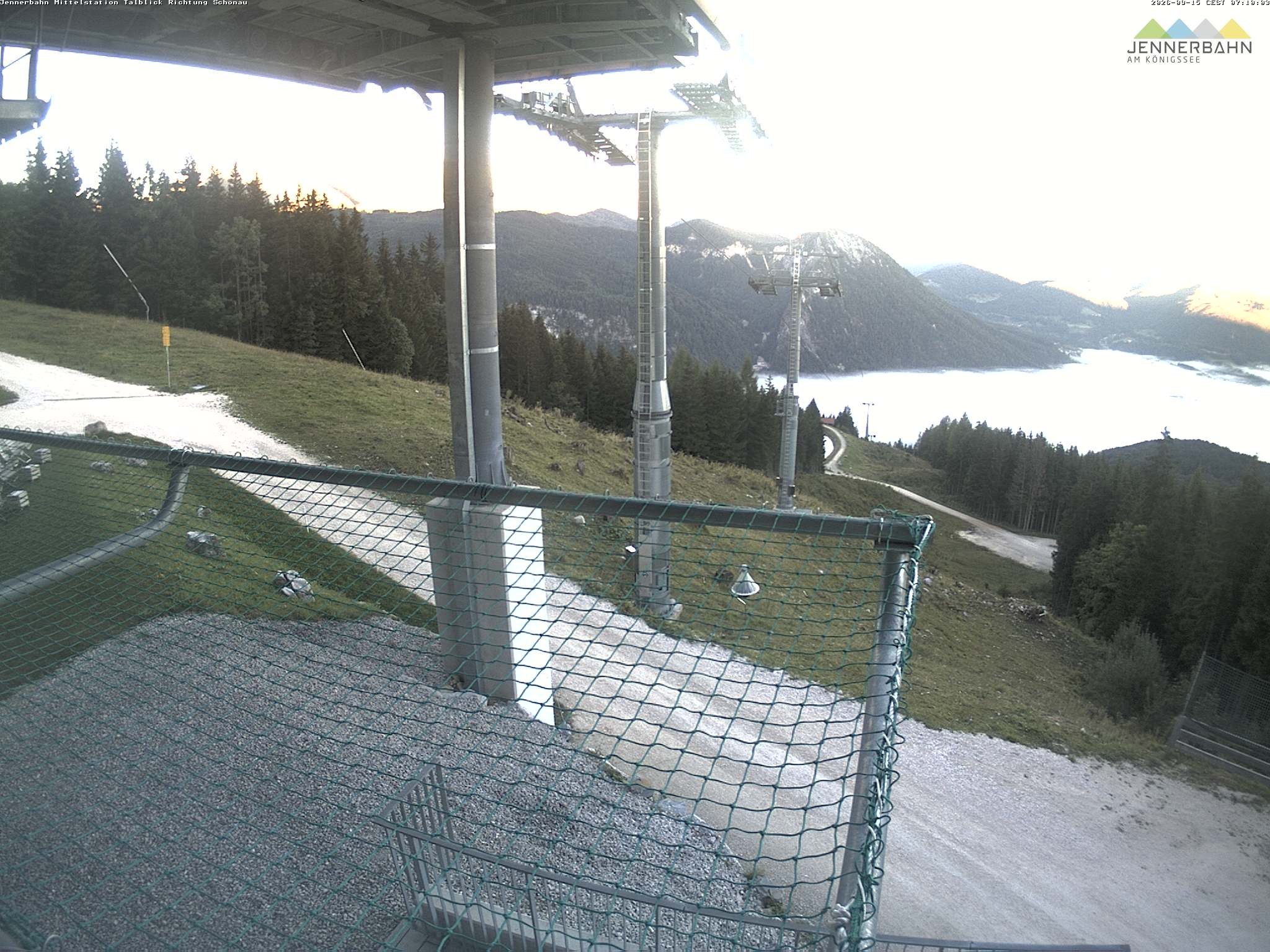 Archiv Foto Webcam Blick von der Mittelstation der Jennerbahn