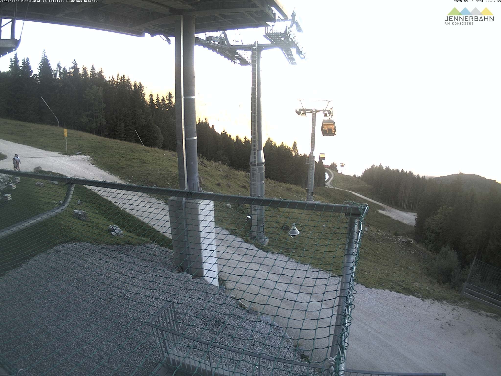 Archiv Foto Webcam Blick von der Mittelstation der Jennerbahn