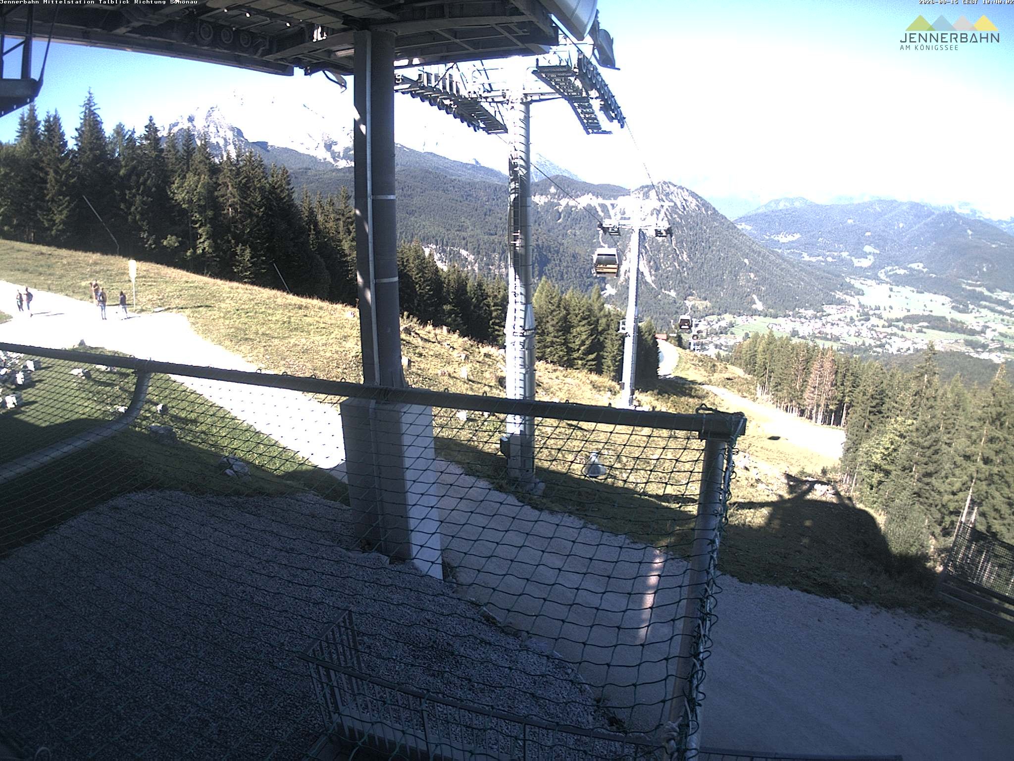 Archiv Foto Webcam Blick von der Mittelstation der Jennerbahn