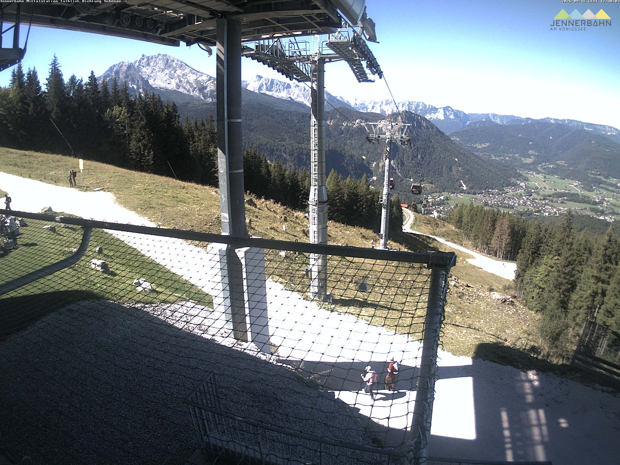 Archiv Foto Webcam Blick von der Mittelstation der Jennerbahn