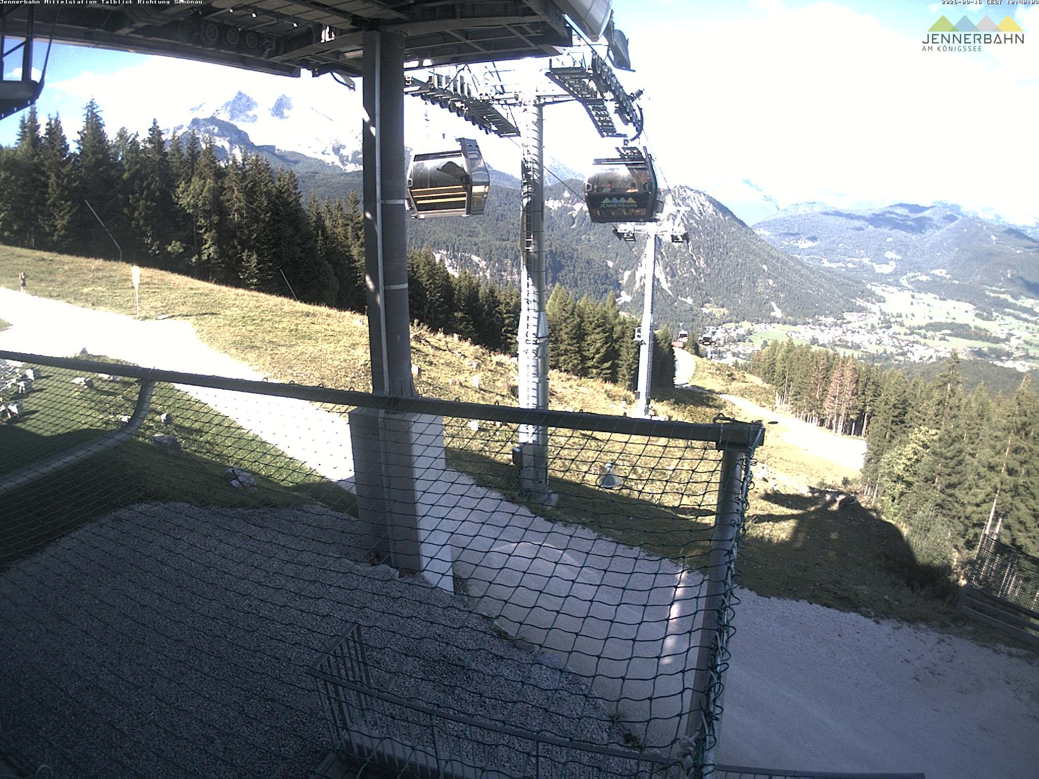 Archiv Foto Webcam Blick von der Mittelstation der Jennerbahn