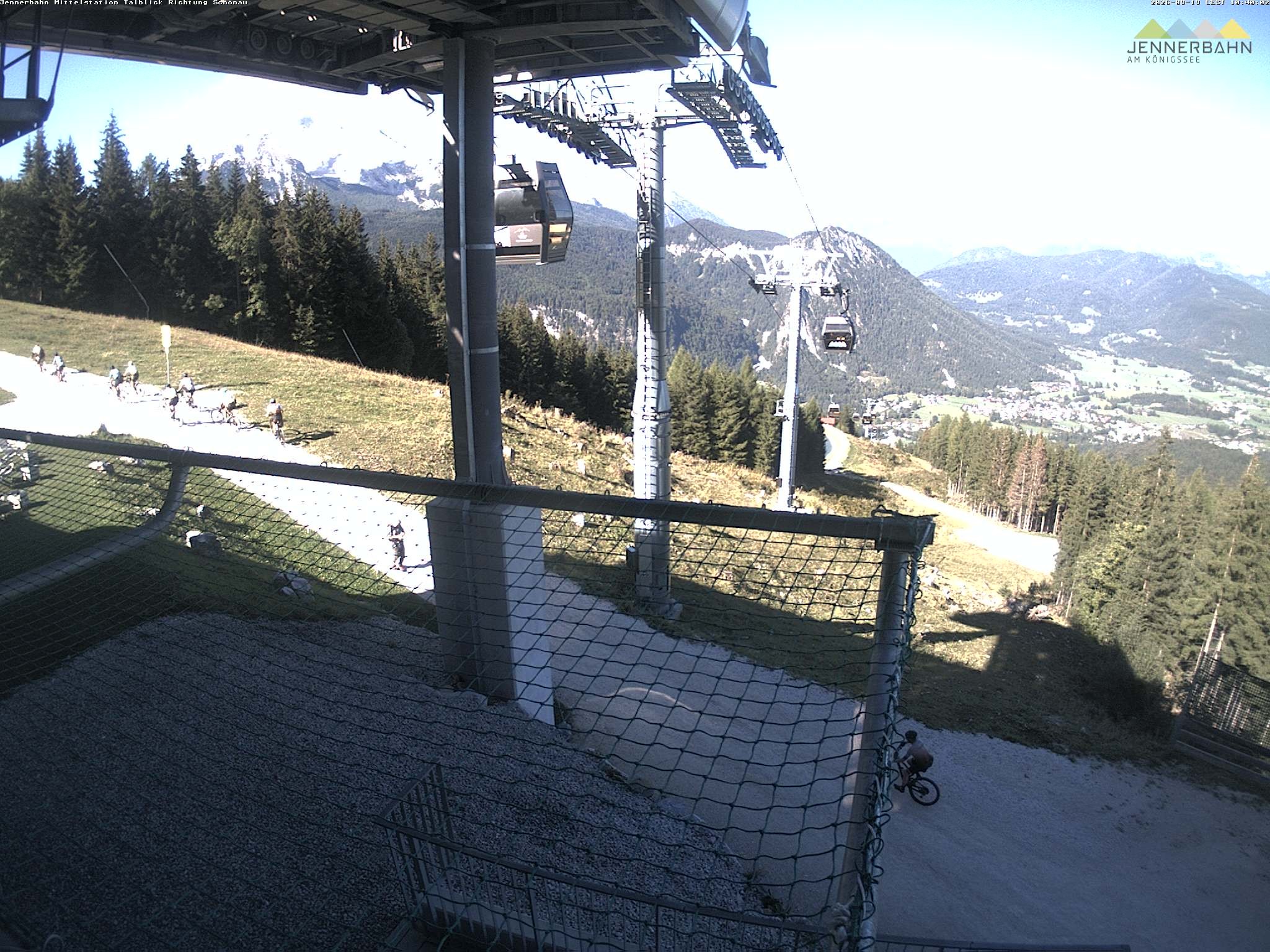 Archived image Webcam View from Midway Station