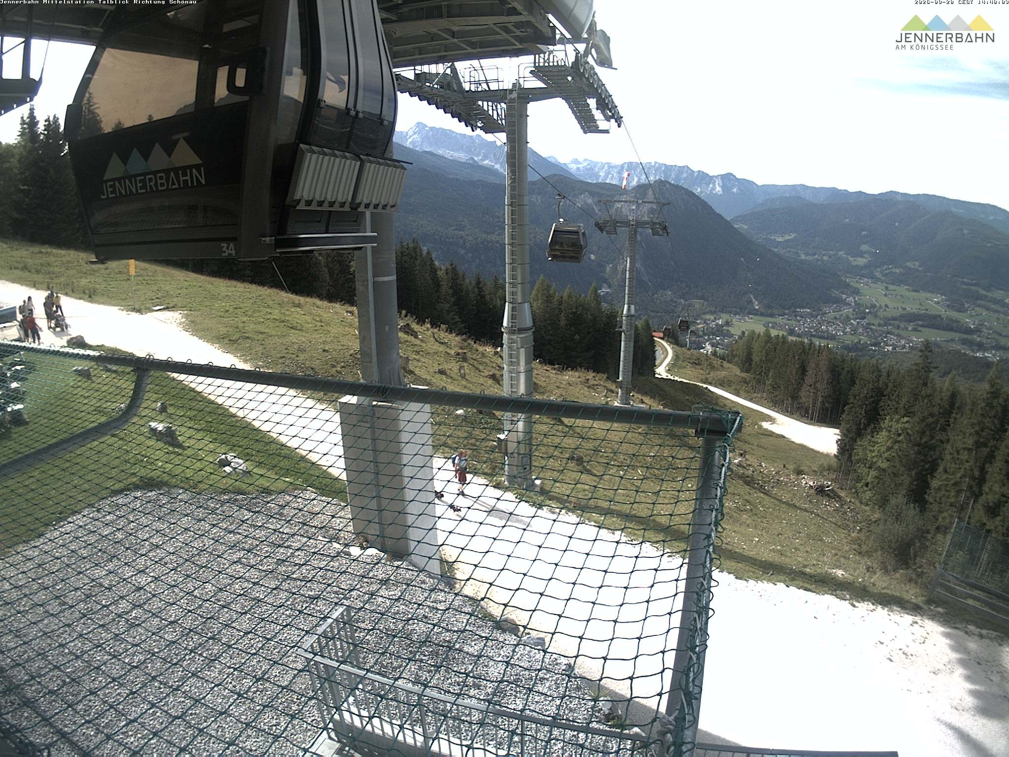 Archiv Foto Webcam Blick von der Mittelstation der Jennerbahn