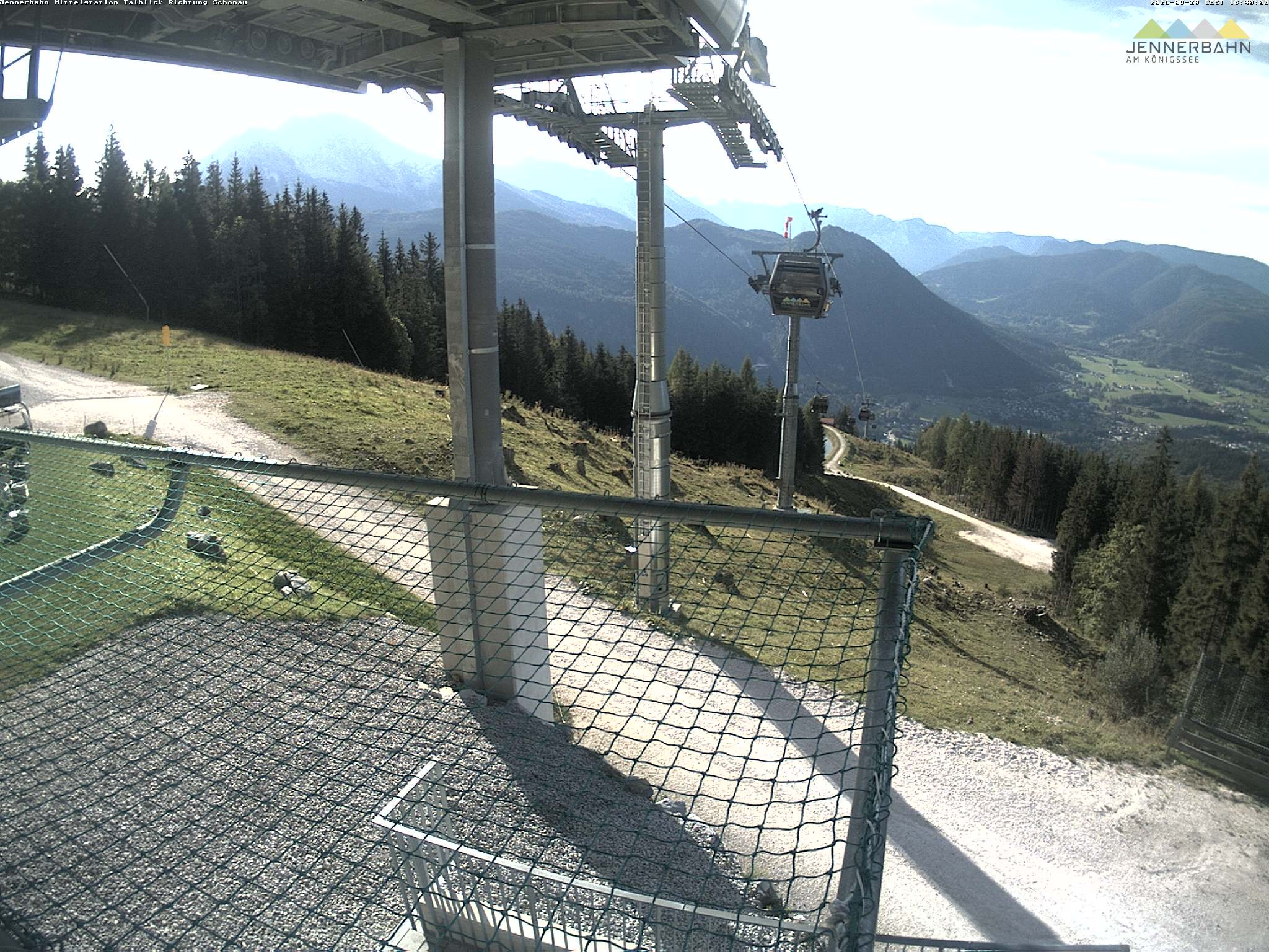 Archiv Foto Webcam Blick von der Mittelstation der Jennerbahn