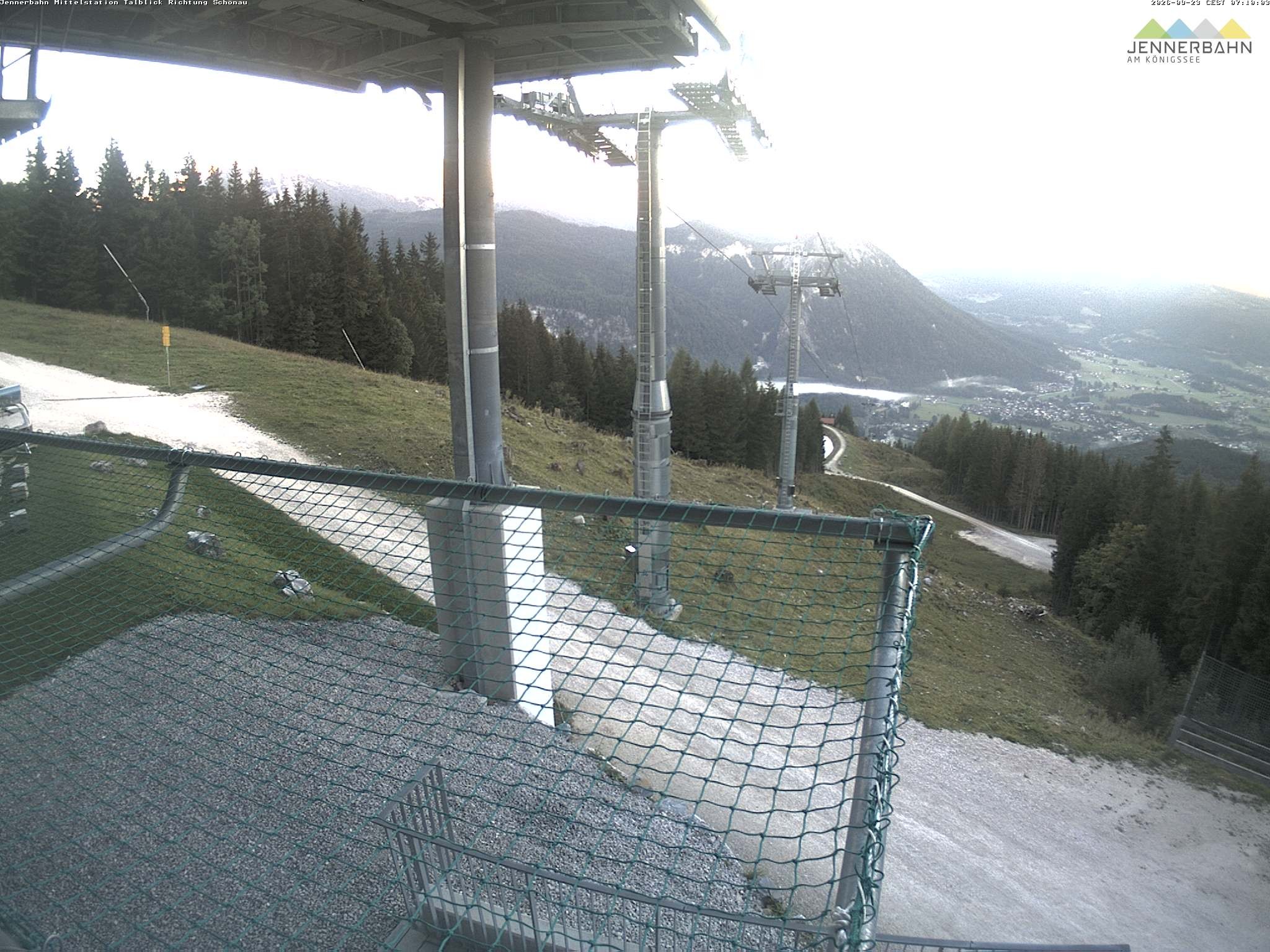 Archiv Foto Webcam Blick von der Mittelstation der Jennerbahn