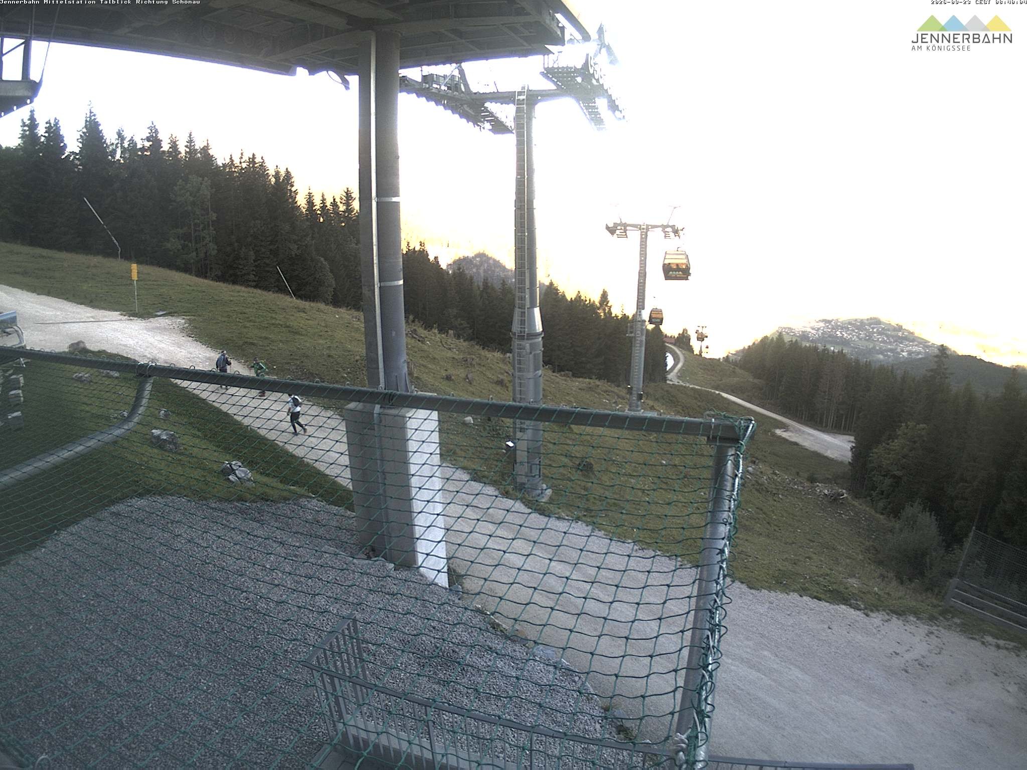 Archiv Foto Webcam Blick von der Mittelstation der Jennerbahn