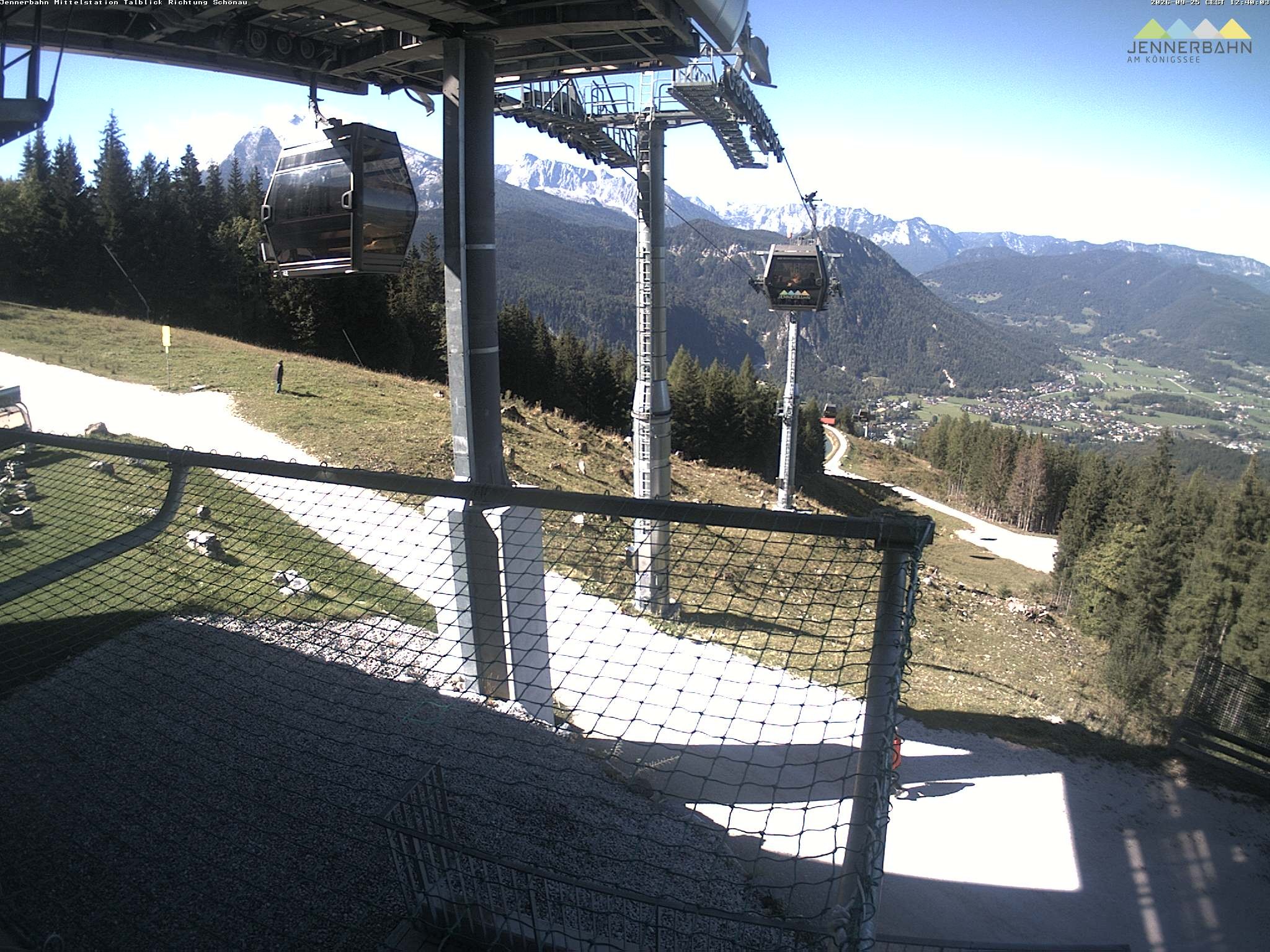 Archiv Foto Webcam Blick von der Mittelstation der Jennerbahn
