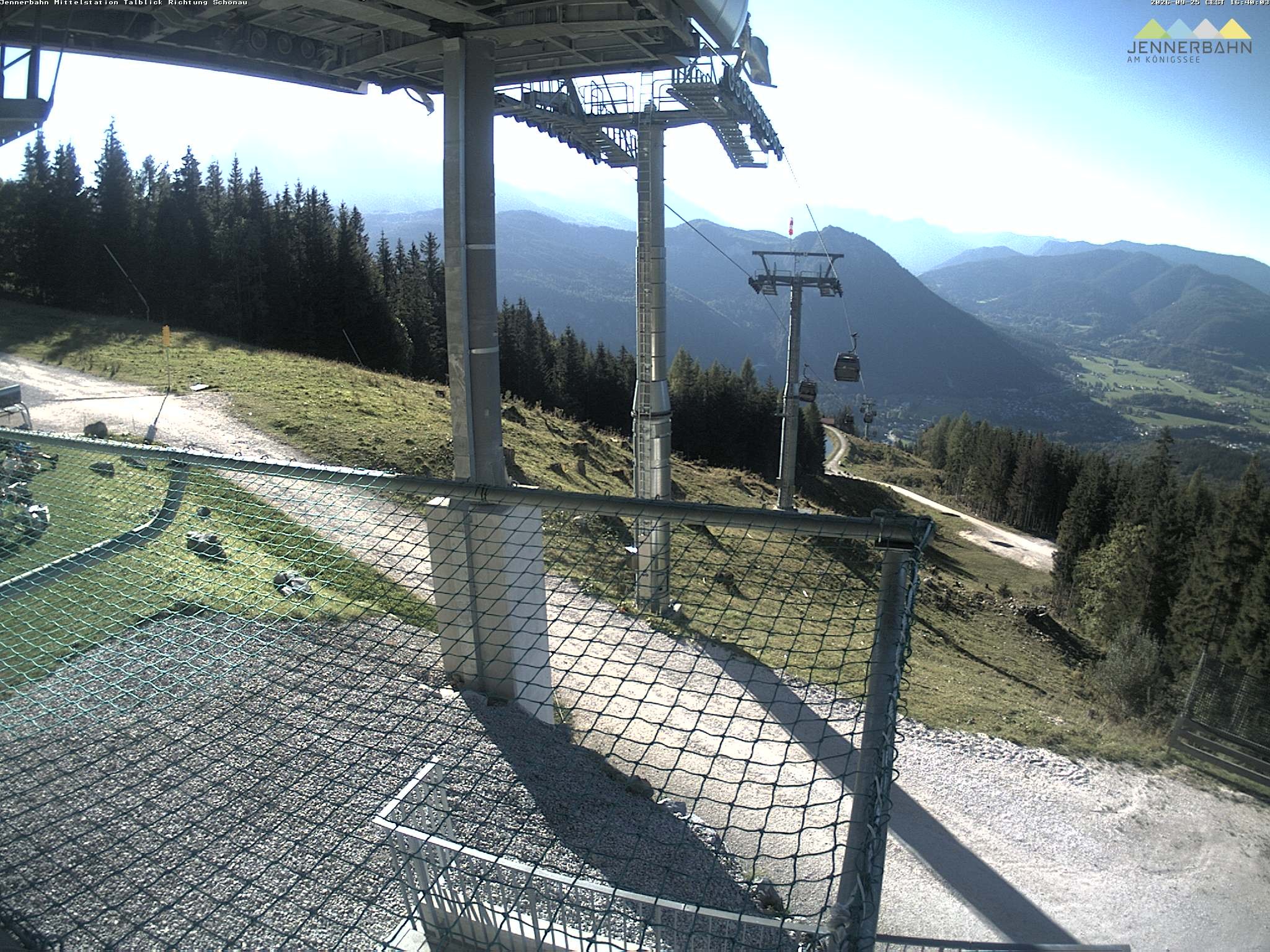 Archiv Foto Webcam Blick von der Mittelstation der Jennerbahn