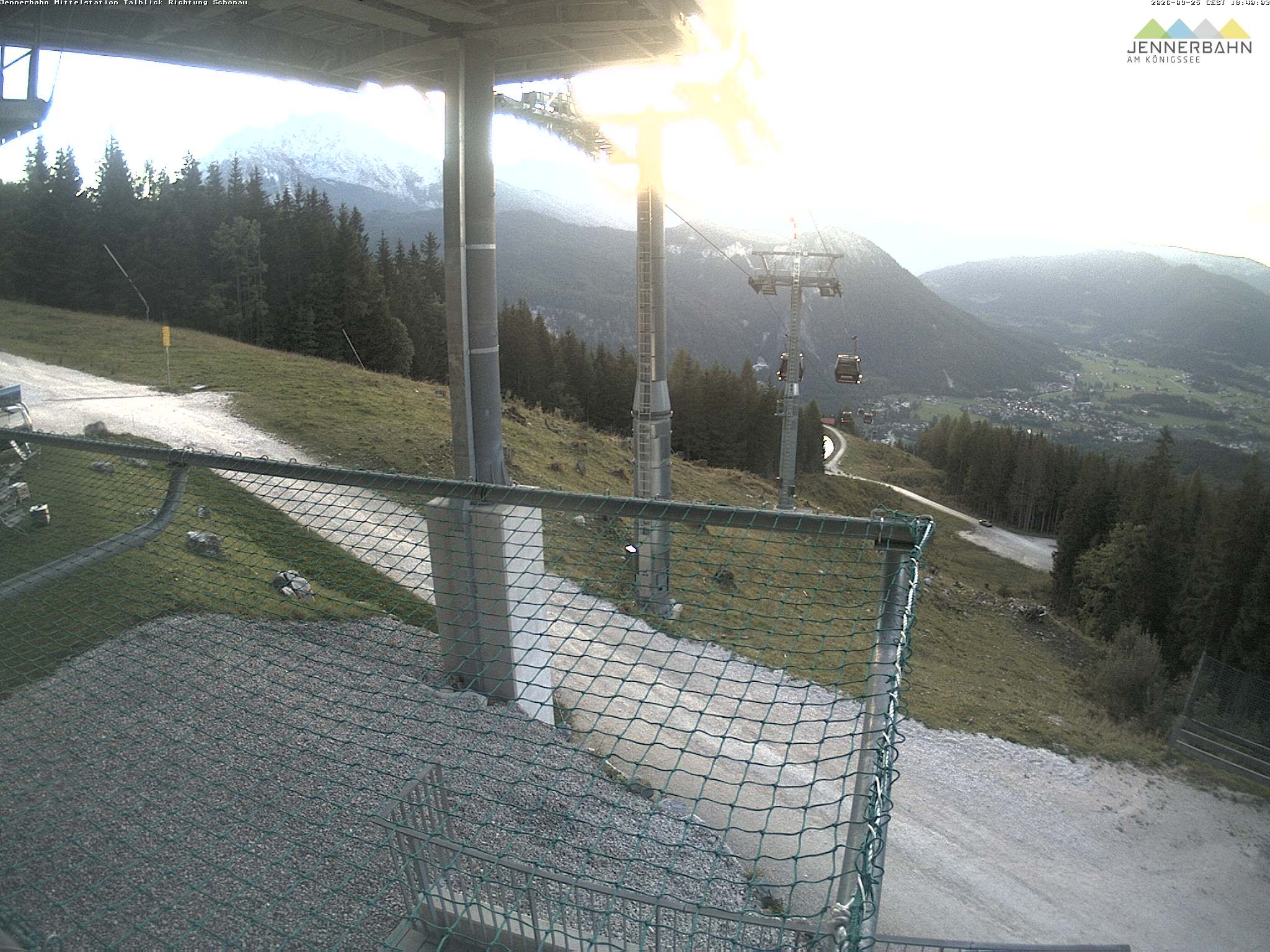 Archiv Foto Webcam Blick von der Mittelstation der Jennerbahn