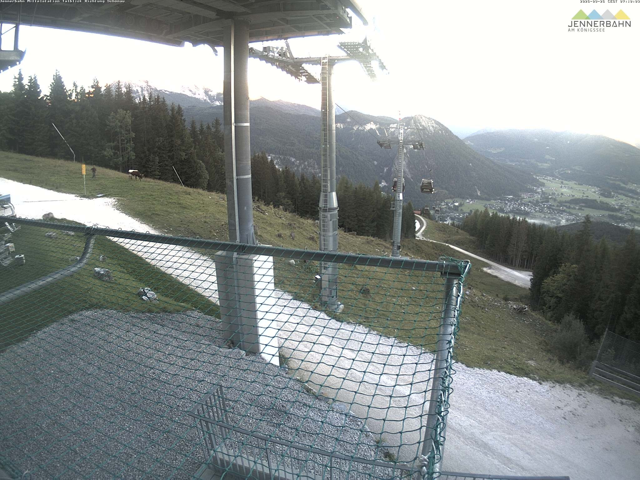 Archiv Foto Webcam Blick von der Mittelstation der Jennerbahn