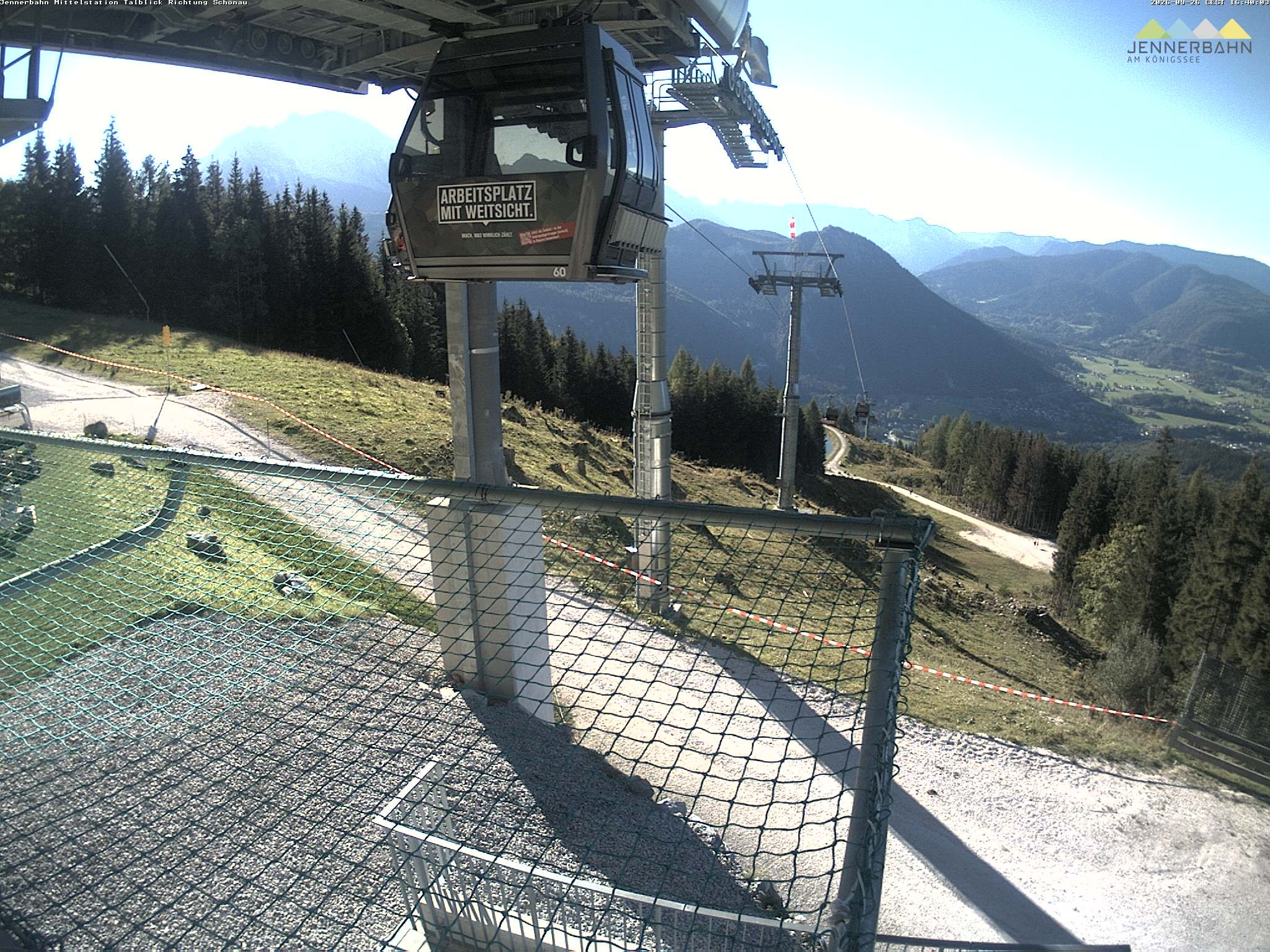 Archiv Foto Webcam Blick von der Mittelstation der Jennerbahn