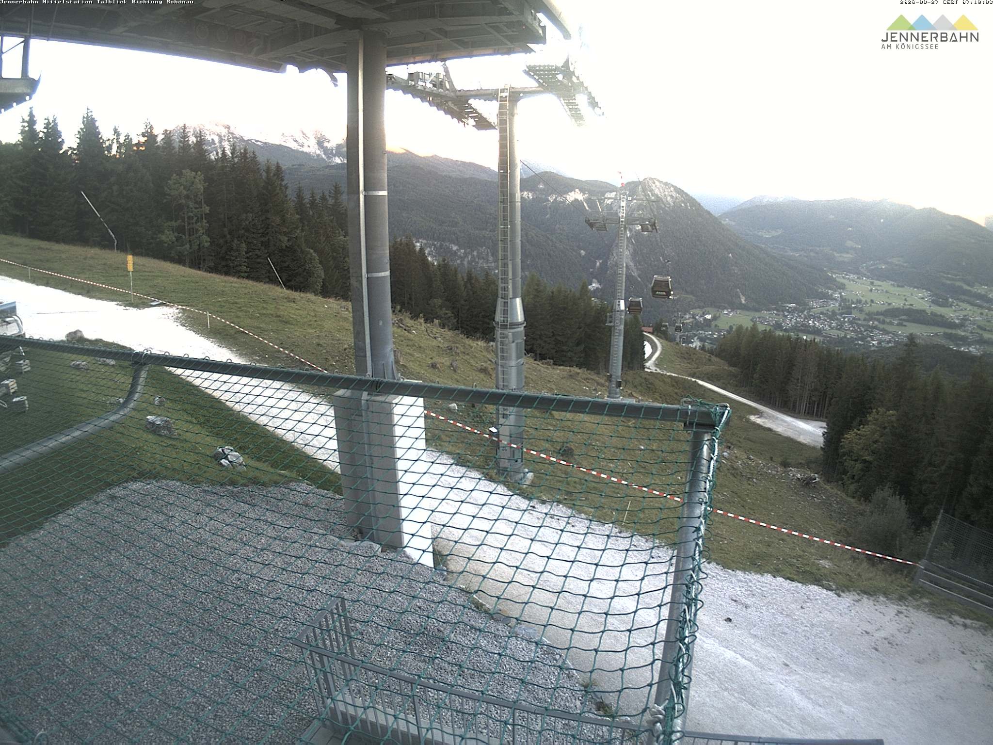 Archiv Foto Webcam Blick von der Mittelstation der Jennerbahn