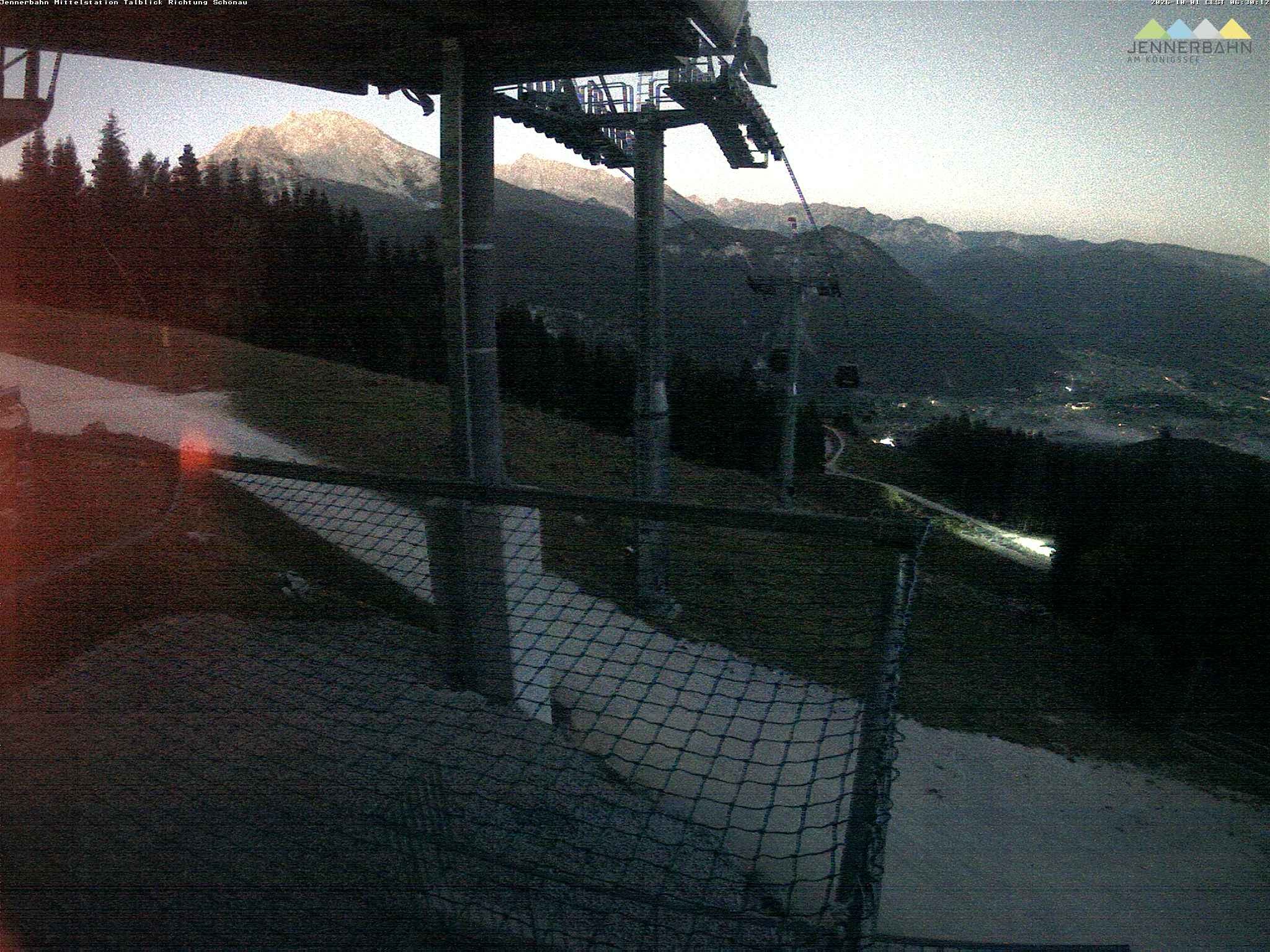 Archiv Foto Webcam Blick von der Mittelstation der Jennerbahn