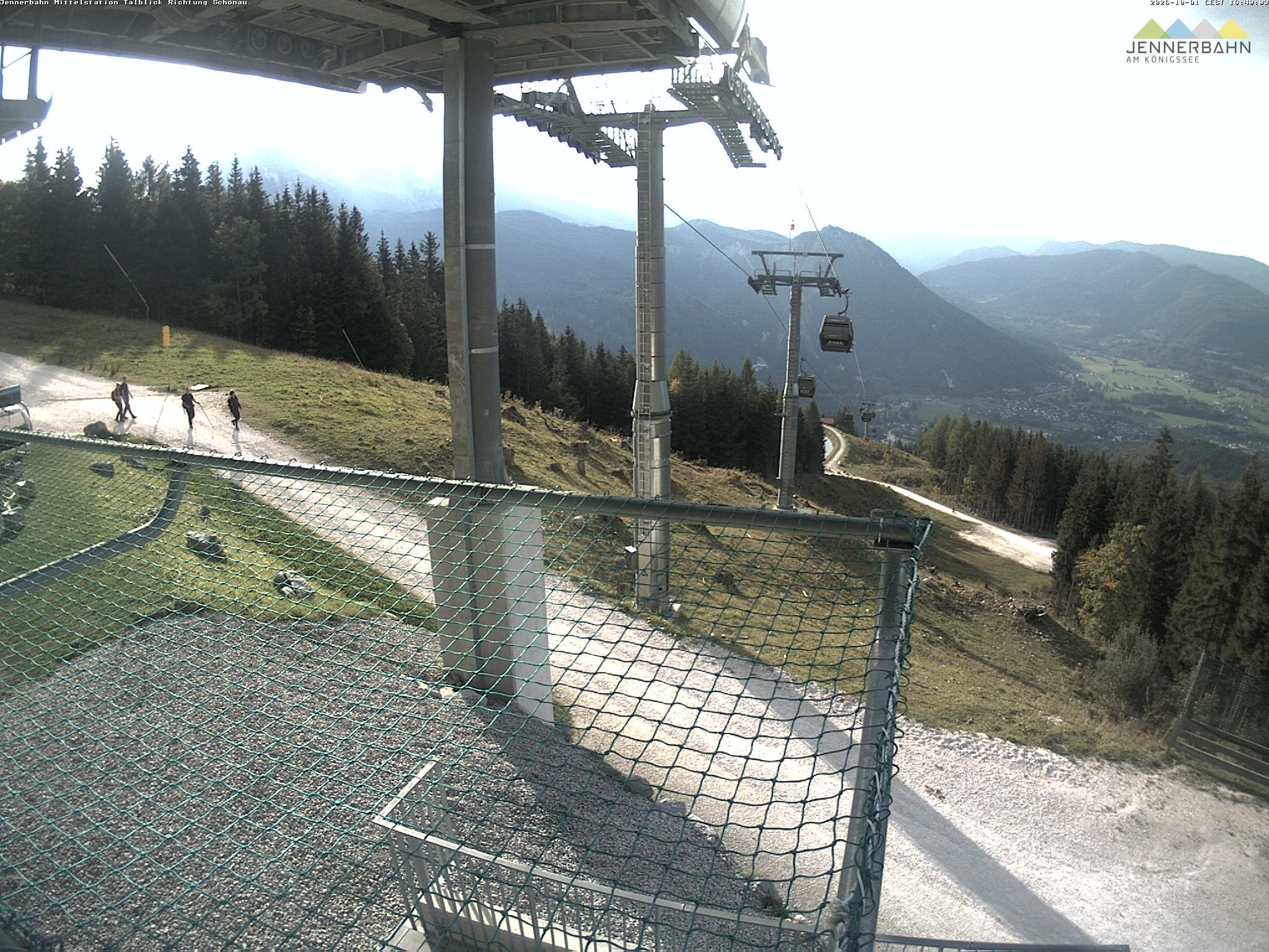Archiv Foto Webcam Blick von der Mittelstation der Jennerbahn