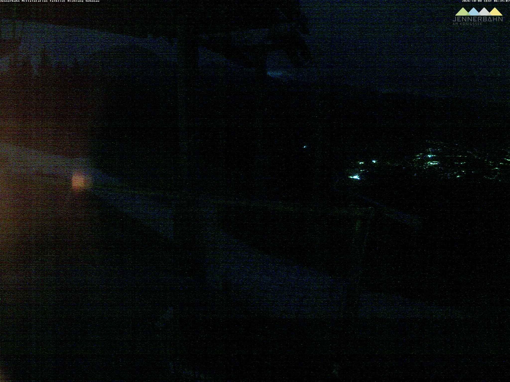 Archived image Webcam View from Midway Station