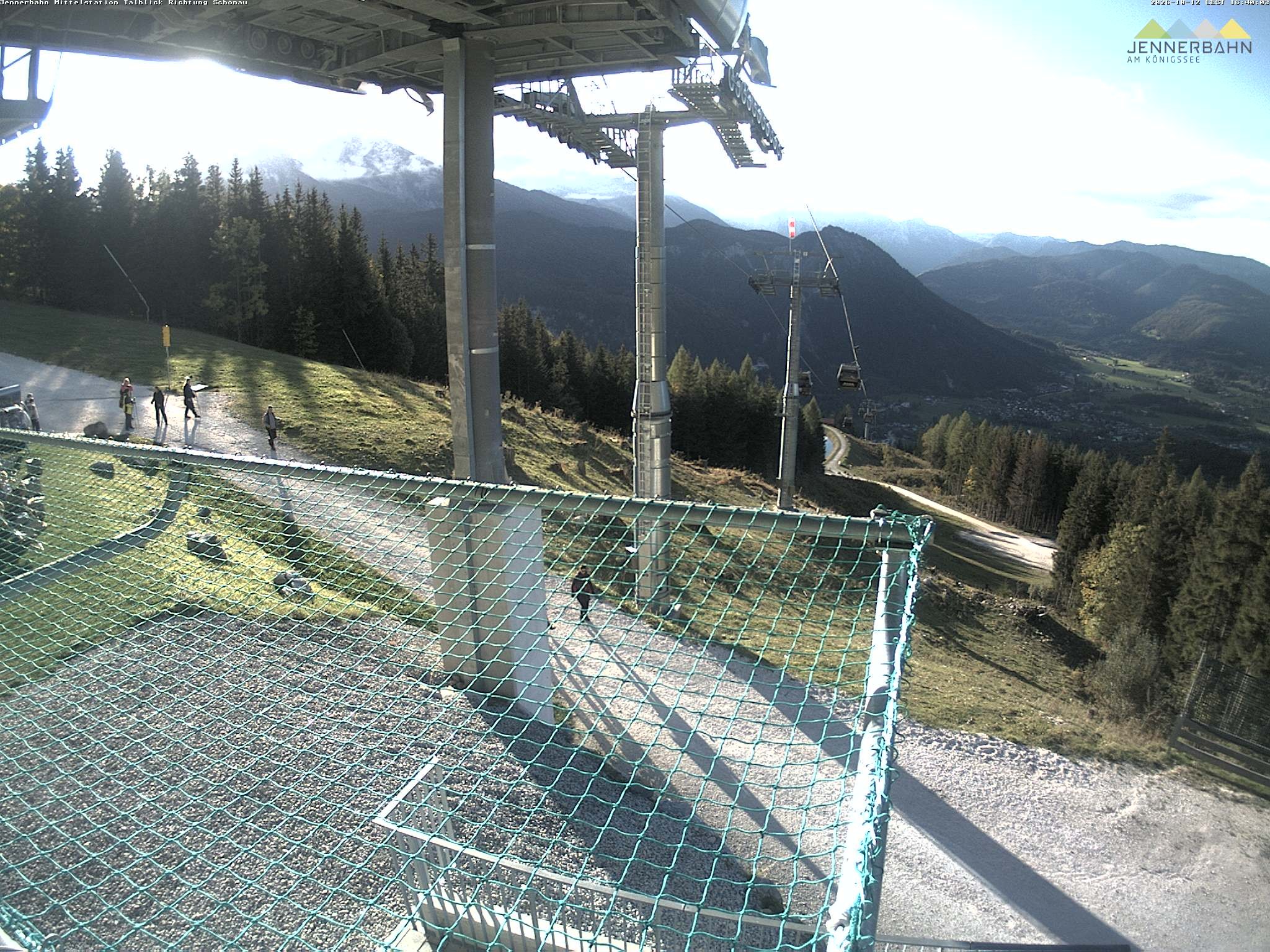Archiv Foto Webcam Blick von der Mittelstation der Jennerbahn