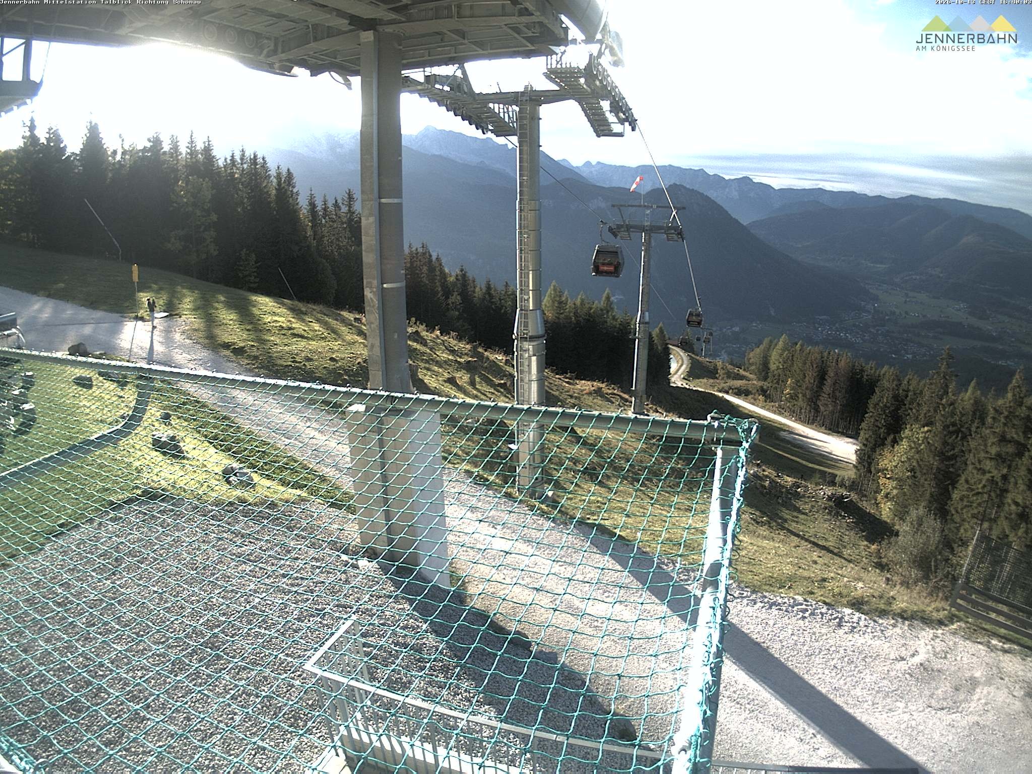Archiv Foto Webcam Blick von der Mittelstation der Jennerbahn