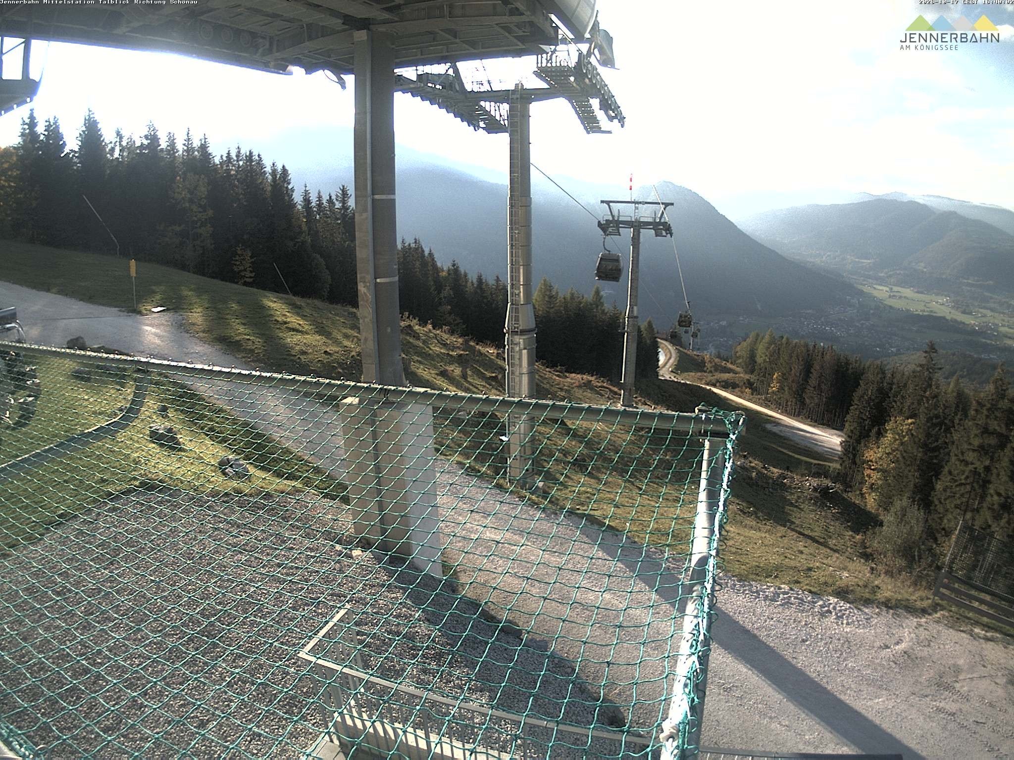 Archiv Foto Webcam Blick von der Mittelstation der Jennerbahn