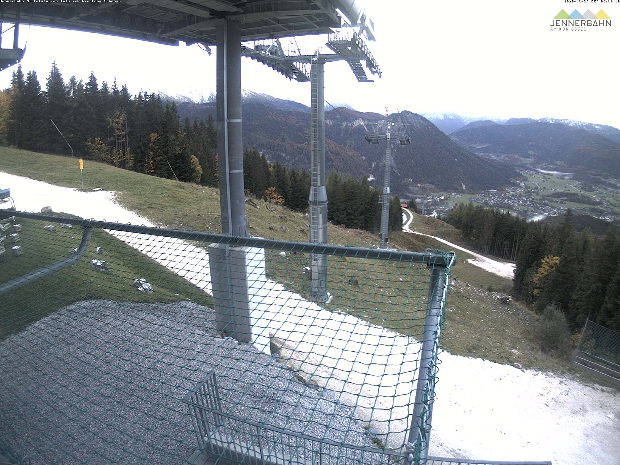 Archiv Foto Webcam Blick von der Mittelstation der Jennerbahn