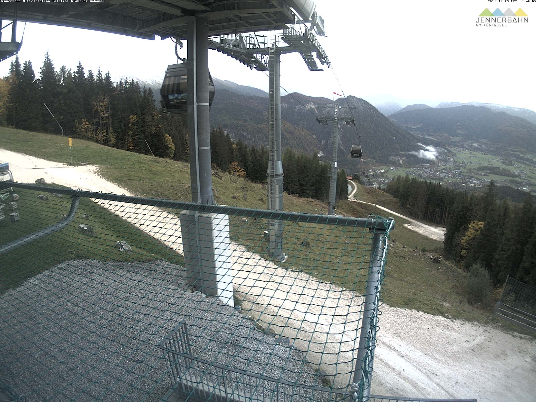 Archiv Foto Webcam Blick von der Mittelstation der Jennerbahn