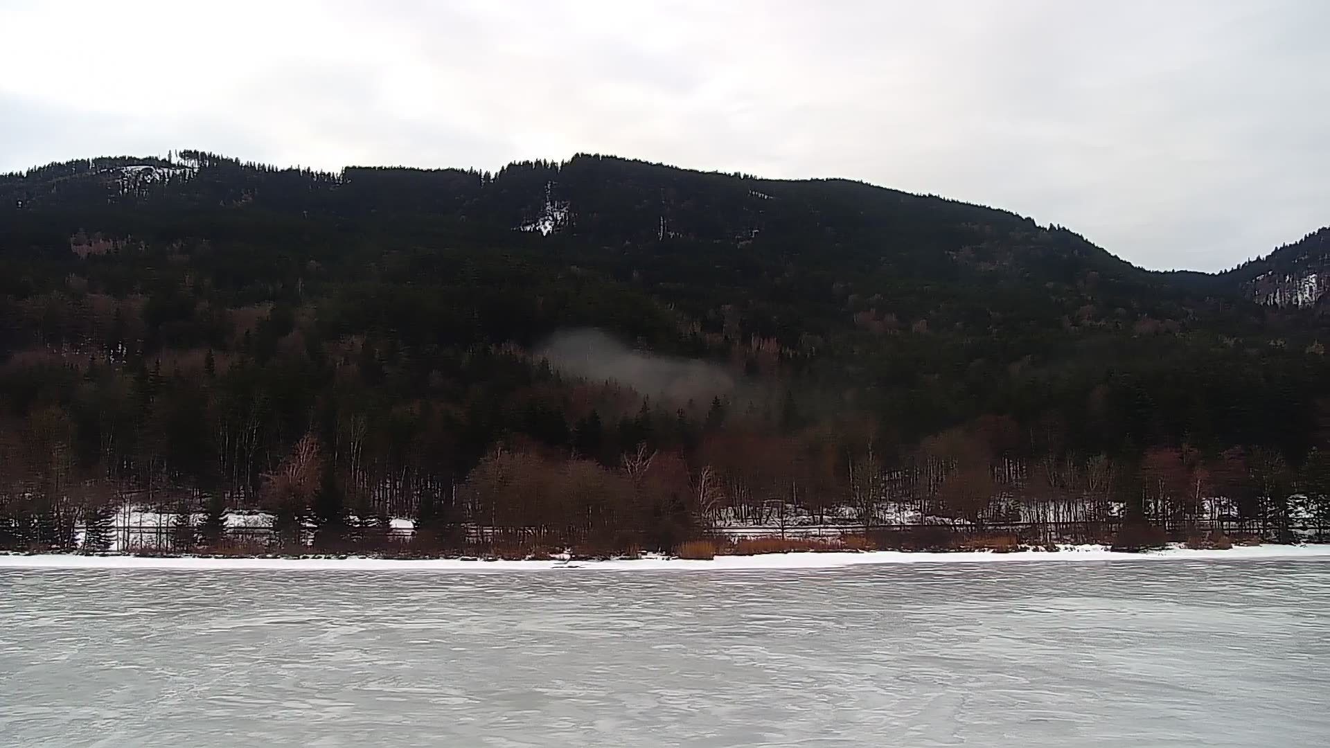 Archived image Webcam View Top Station at Jenner Mountain