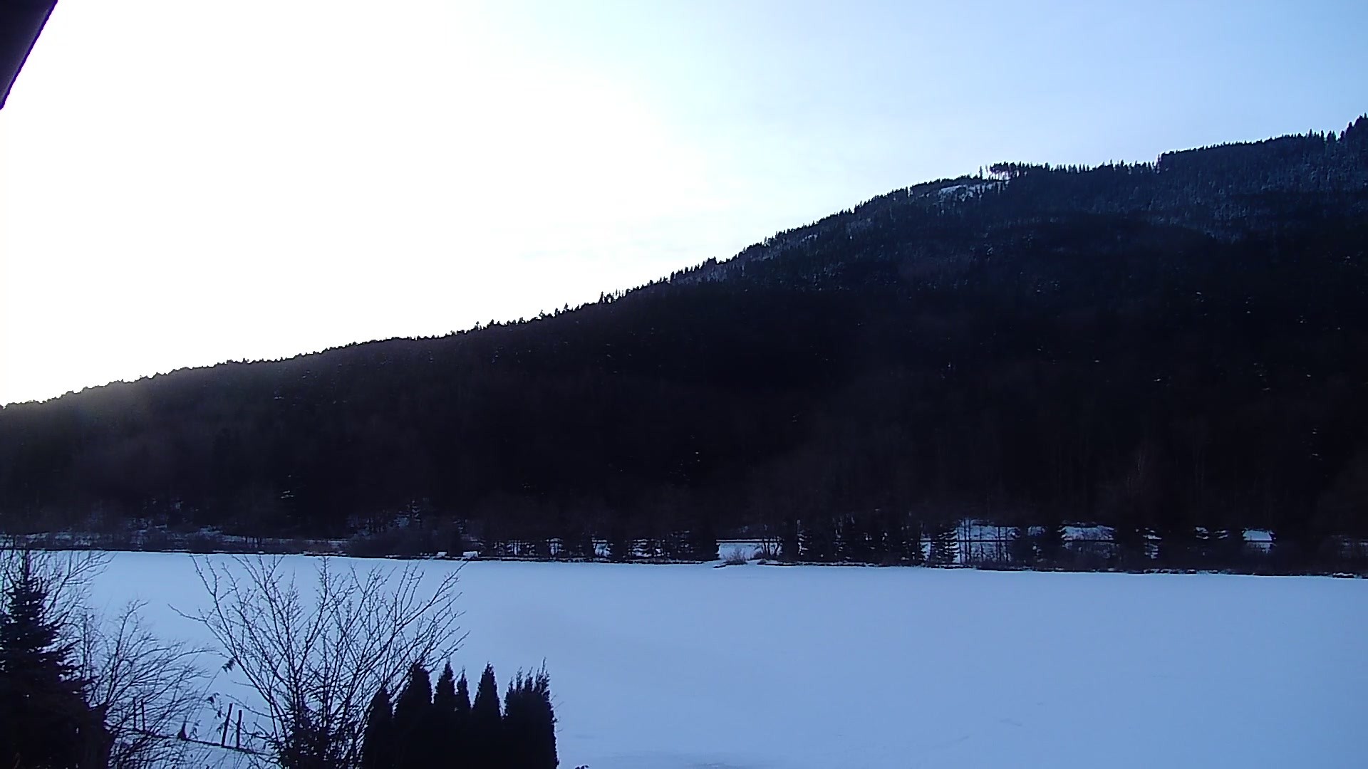 Archived image Webcam View Top Station at Jenner Mountain