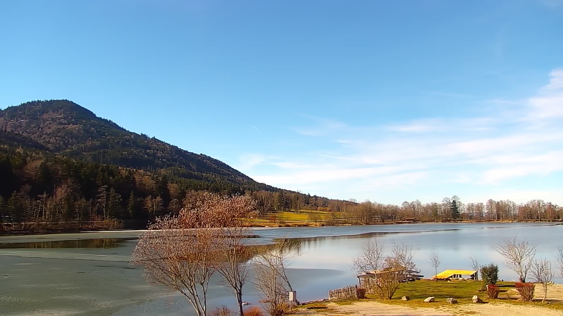 Archived image Webcam View Top Station at Jenner Mountain