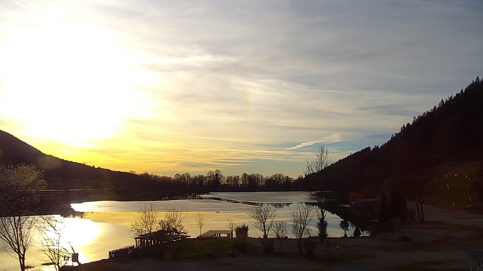 Archived image Webcam View Top Station at Jenner Mountain