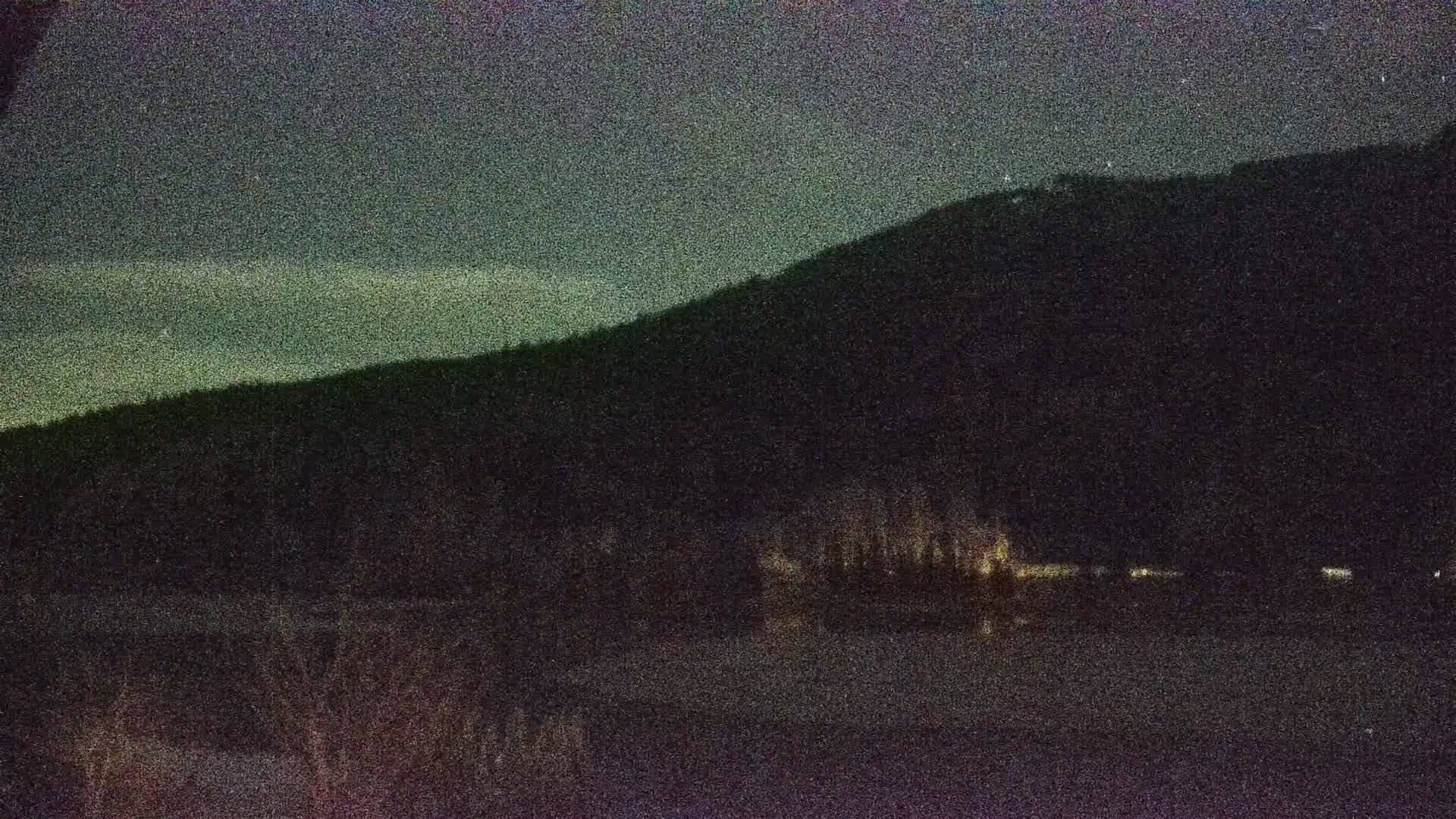 Archived image Webcam View Top Station at Jenner Mountain