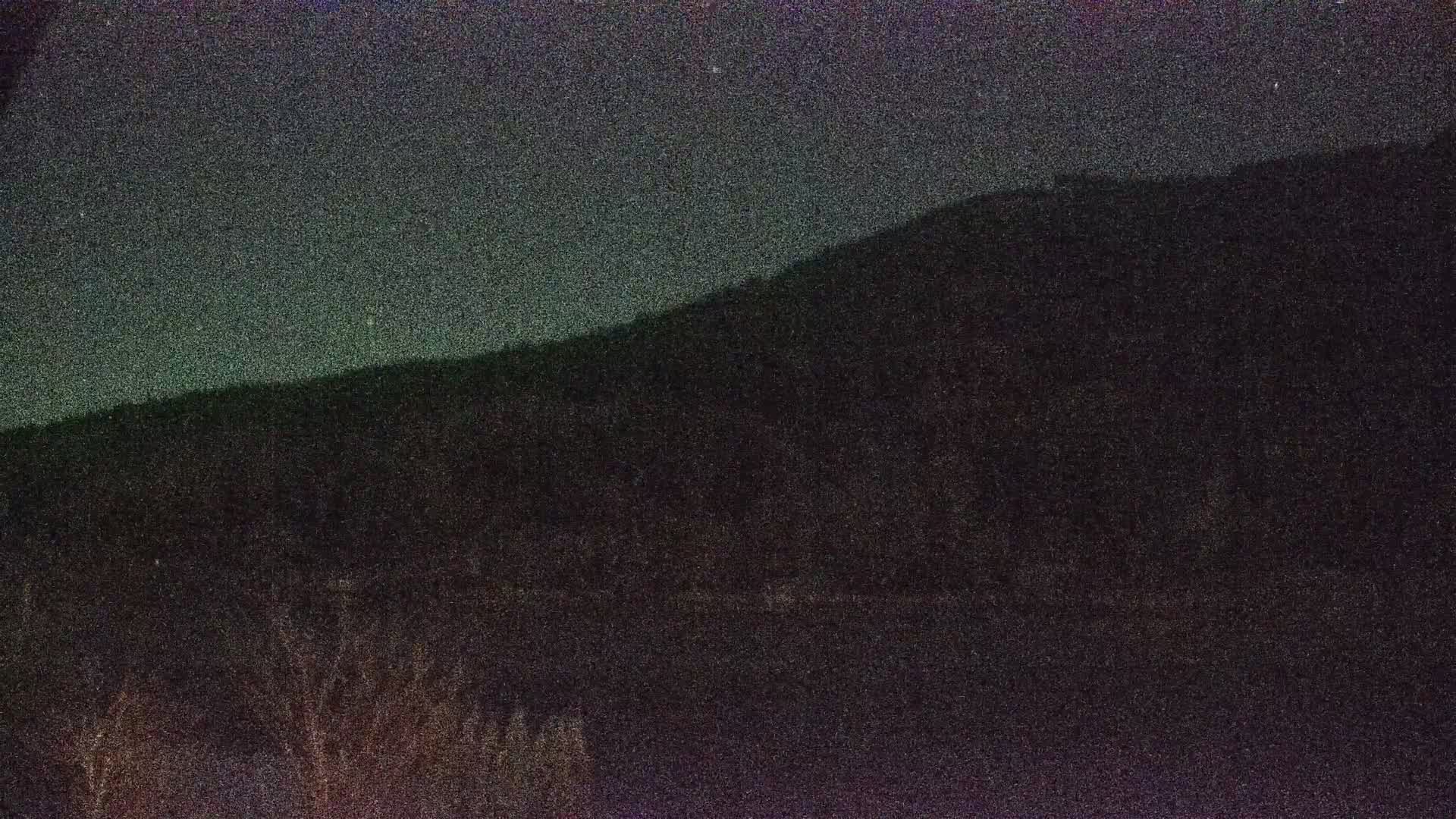 Archived image Webcam View Top Station at Jenner Mountain