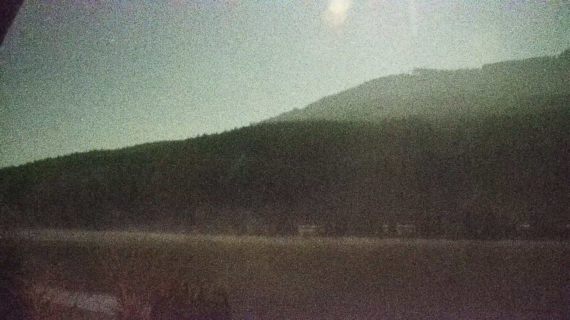 Archived image Webcam View Top Station at Jenner Mountain