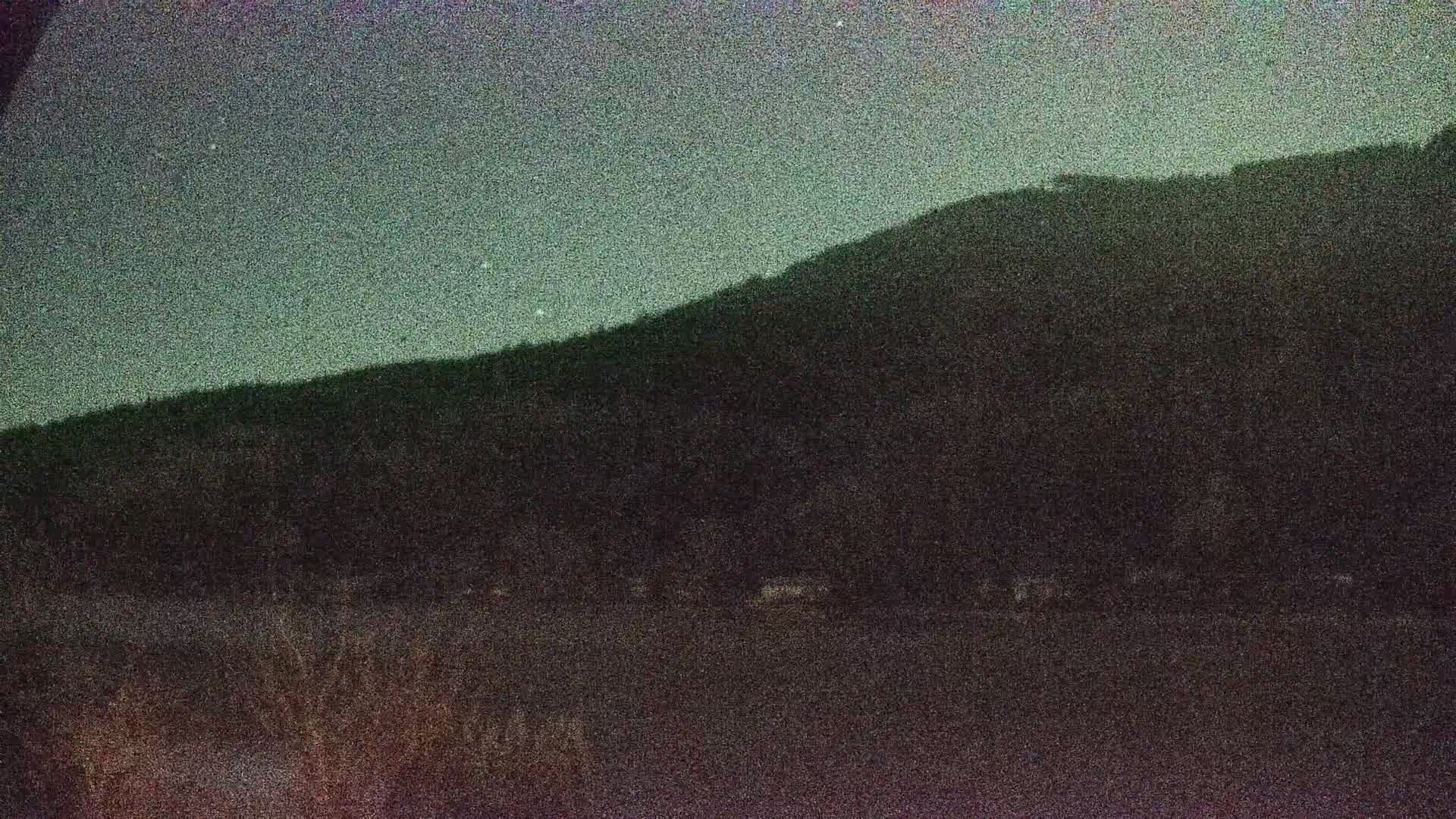 Archived image Webcam View Top Station at Jenner Mountain