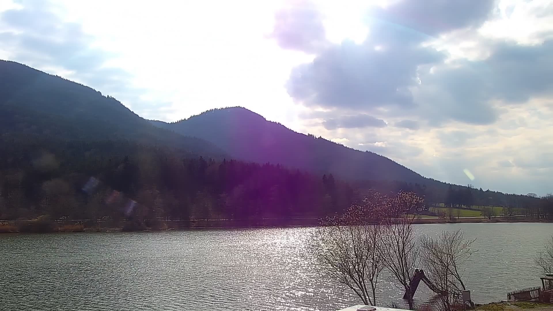 Archived image Webcam View Top Station at Jenner Mountain