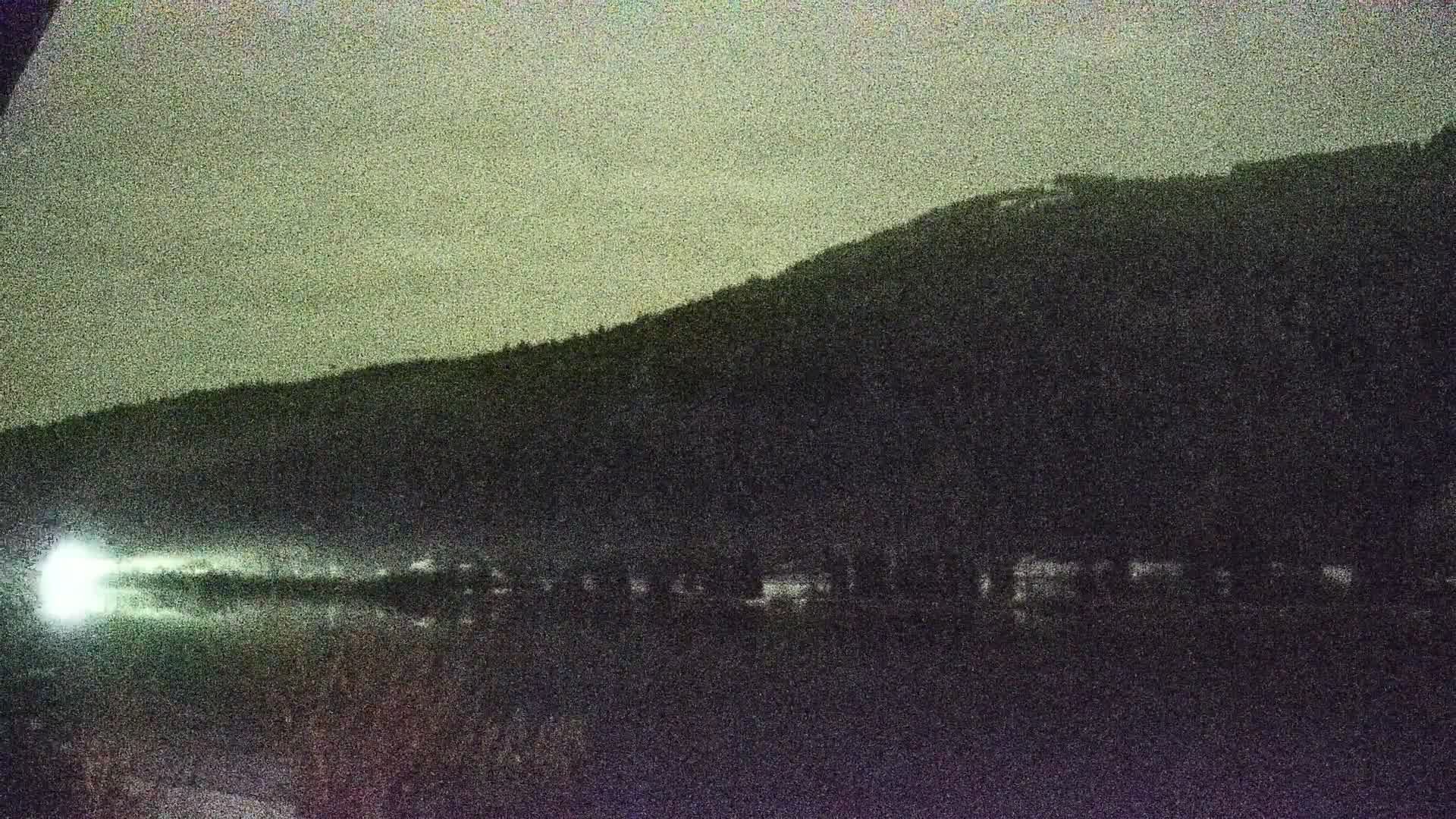 Archived image Webcam View Top Station at Jenner Mountain