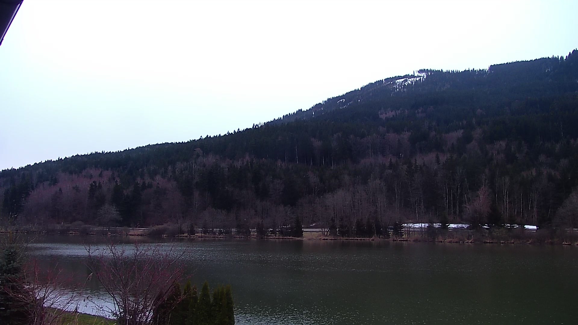 Archived image Webcam View Top Station at Jenner Mountain