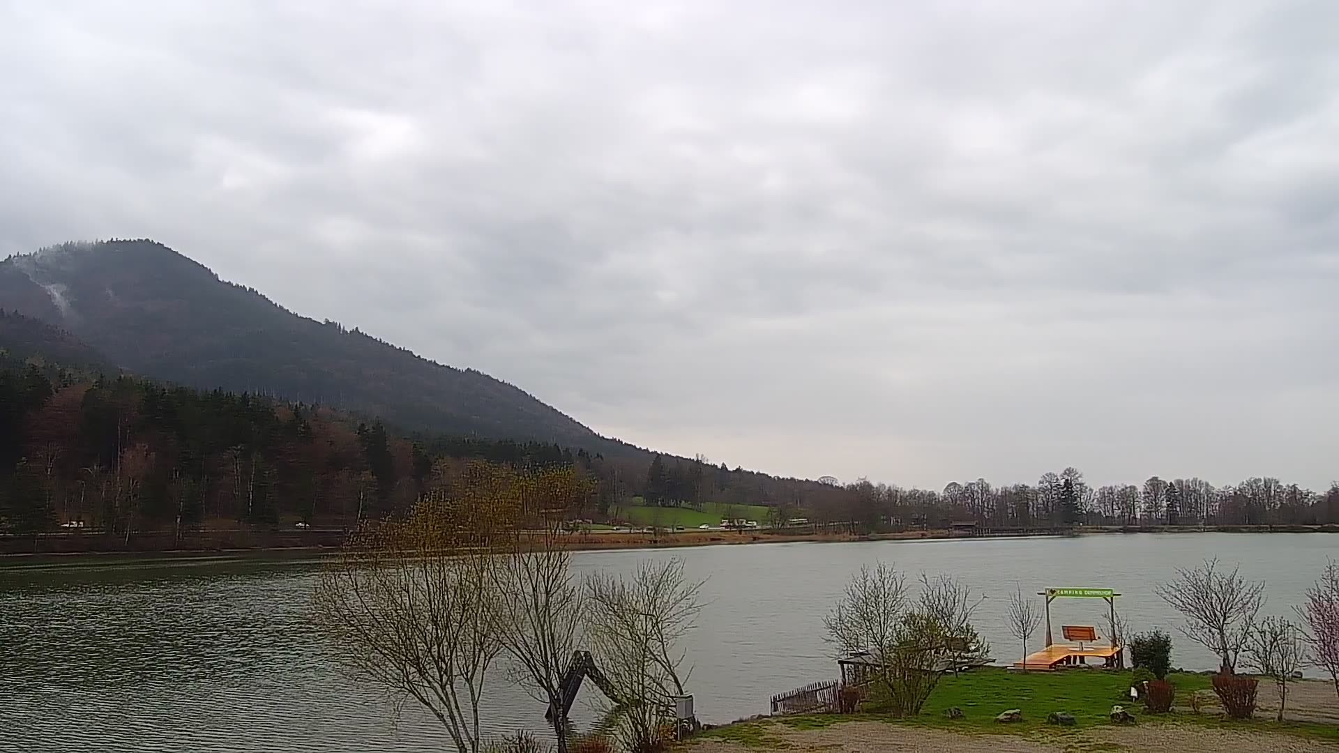 Archived image Webcam View Top Station at Jenner Mountain