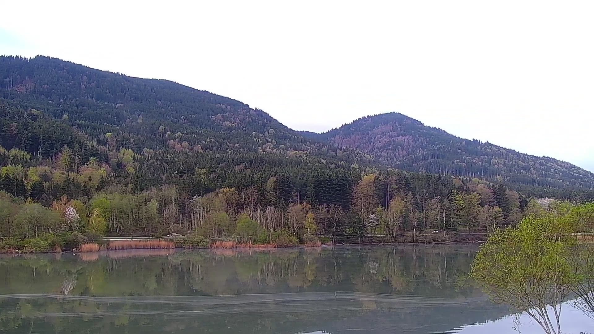 Archived image Webcam View Top Station at Jenner Mountain