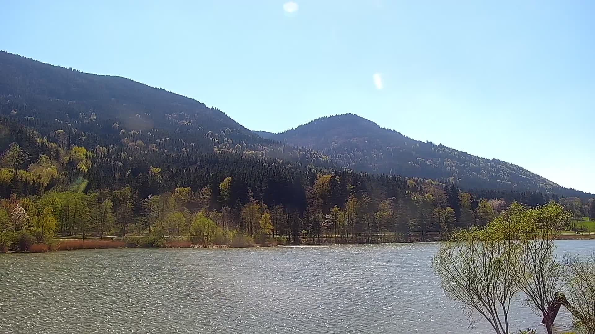 Archived image Webcam View Top Station at Jenner Mountain