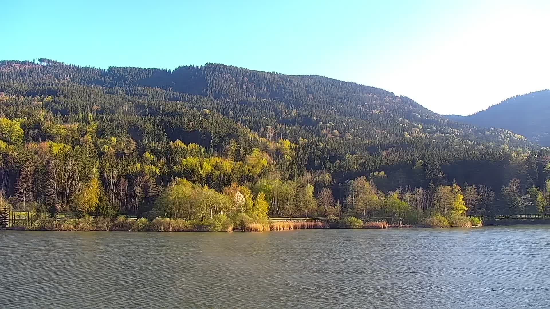 Archived image Webcam View Top Station at Jenner Mountain