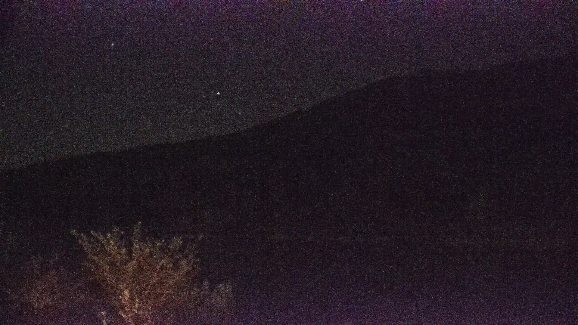 Archived image Webcam View Top Station at Jenner Mountain