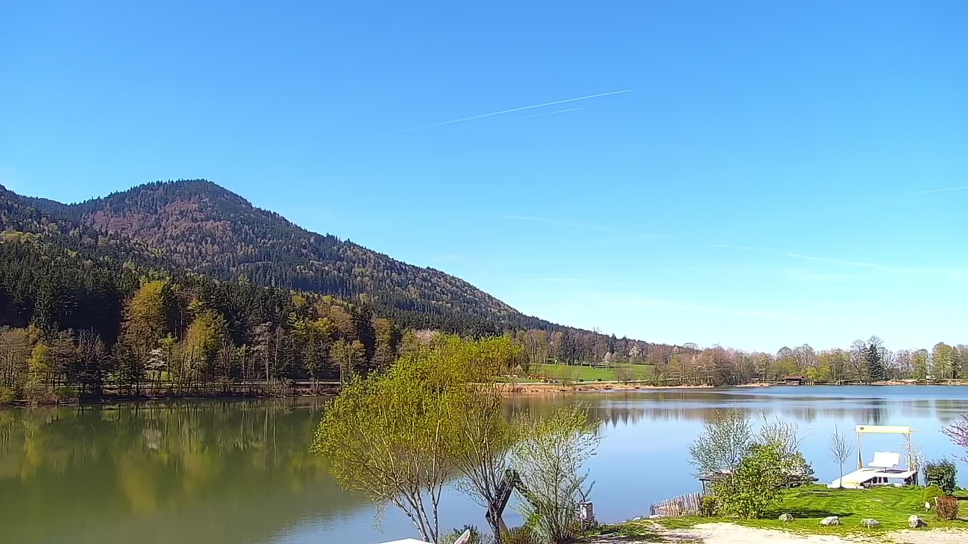 Archived image Webcam View Top Station at Jenner Mountain