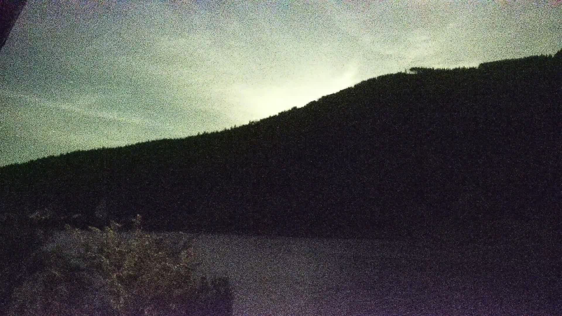 Archived image Webcam View Top Station at Jenner Mountain