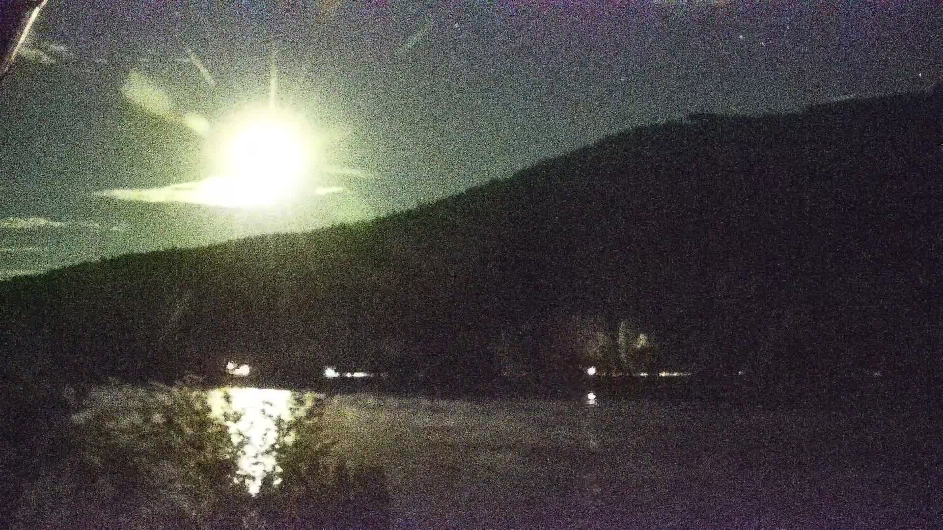Archived image Webcam View Top Station at Jenner Mountain