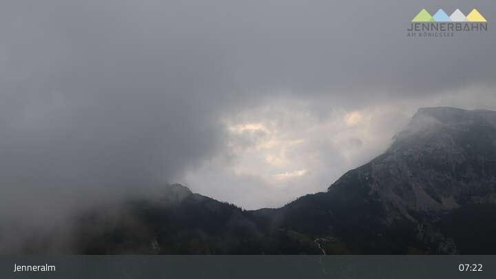 Archiv Foto Webcam Blick von der Bergstation am Jenner
