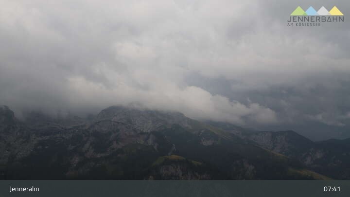 Archiv Foto Webcam Blick von der Bergstation am Jenner