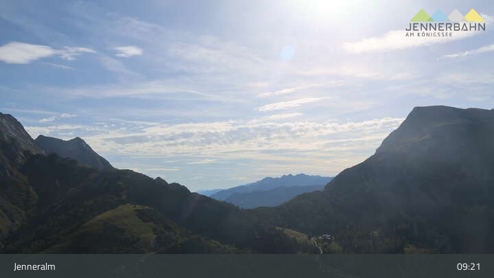 Archived image Webcam View Top Station at Jenner Mountain