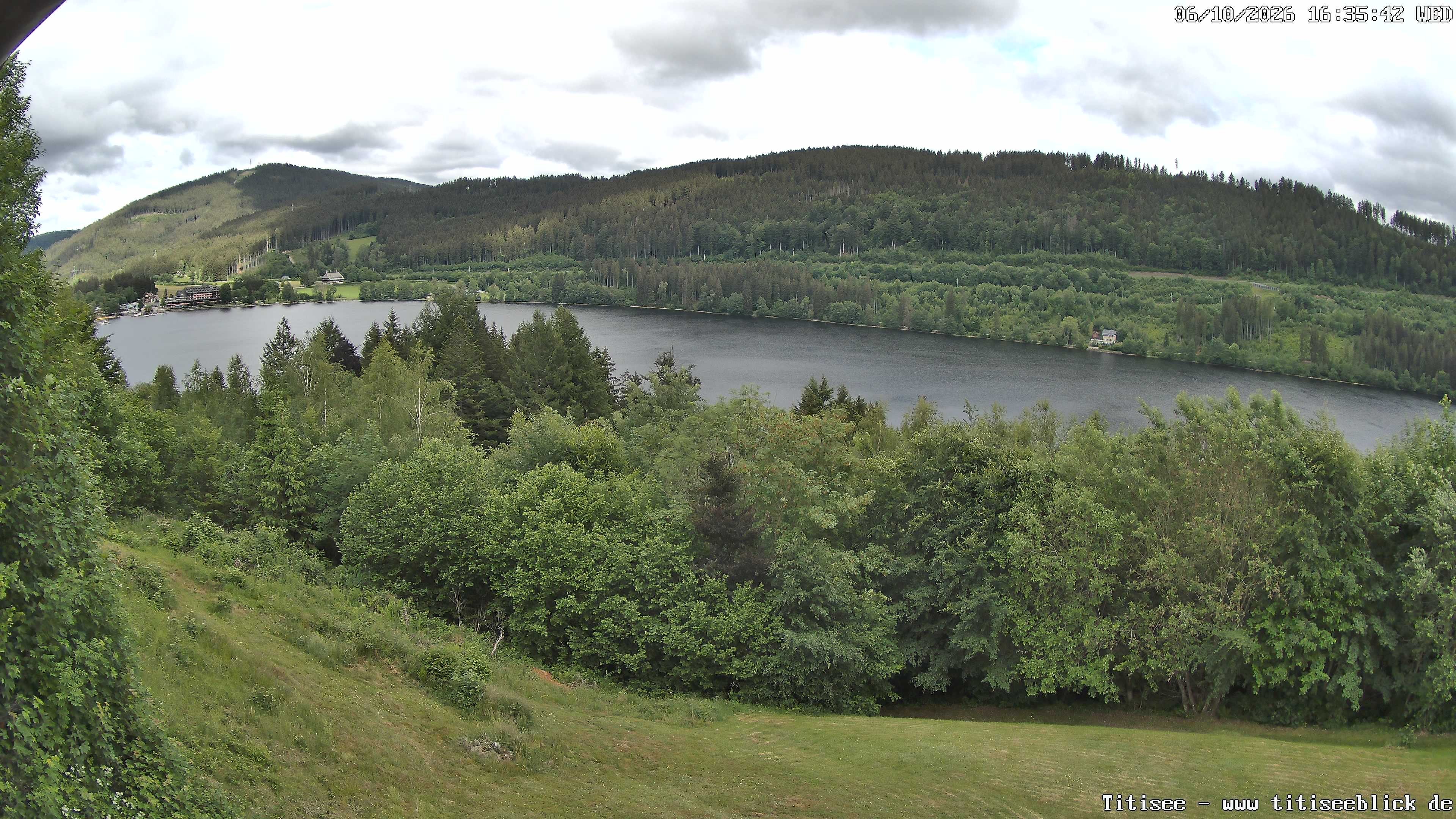 Archived image Webcam View of Lake Titisee